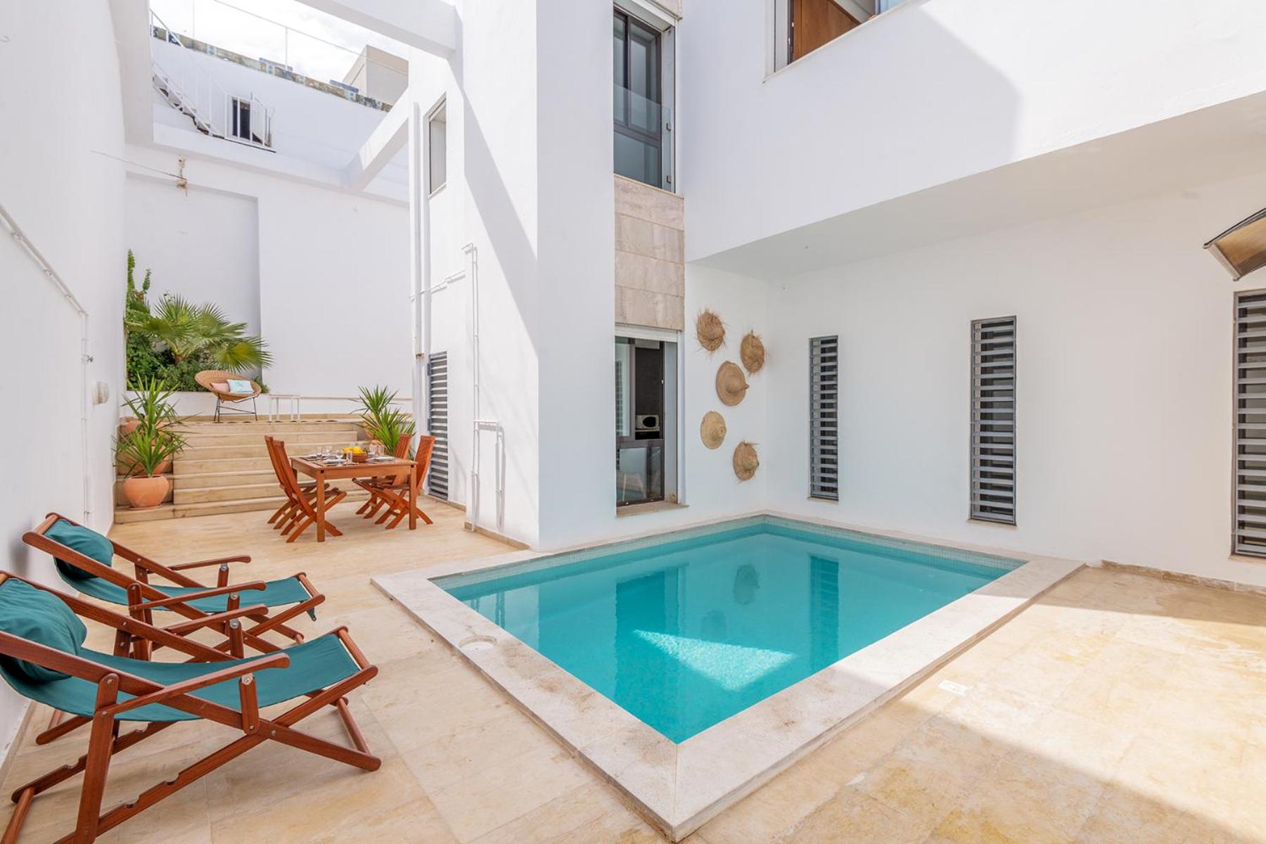 Villa photo 1