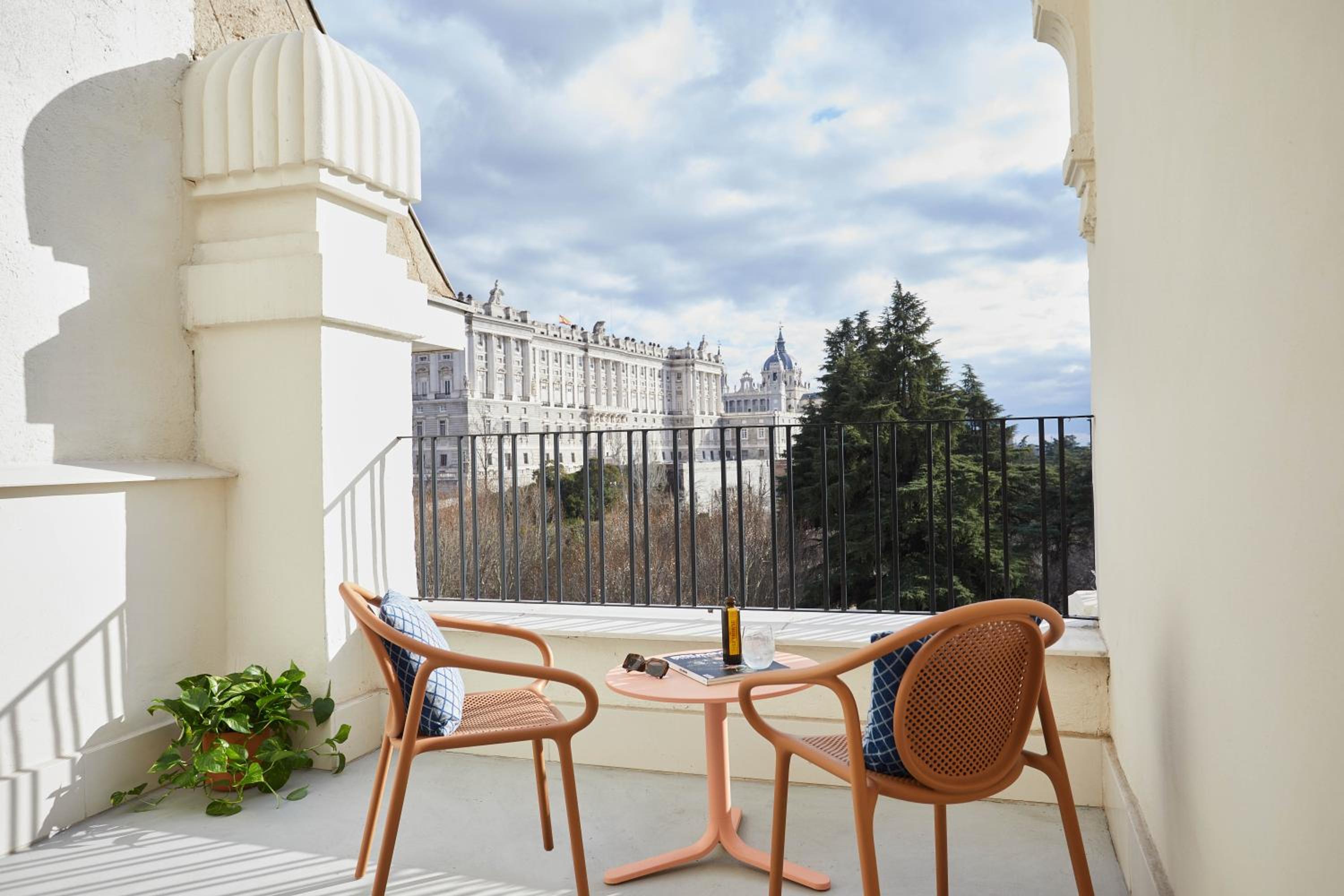 Deluxe Terrace Palace View photo 2