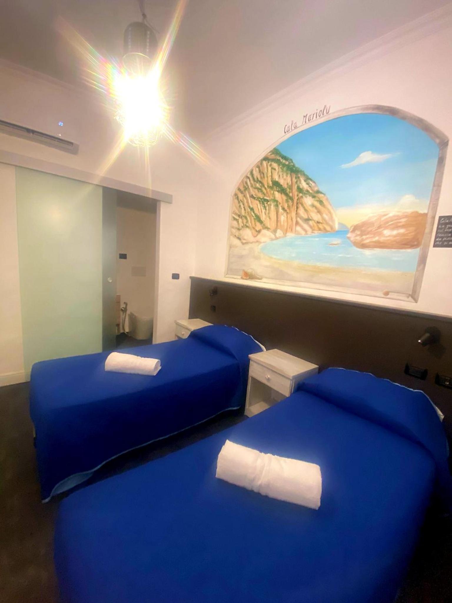 Double or Twin Room photo 3