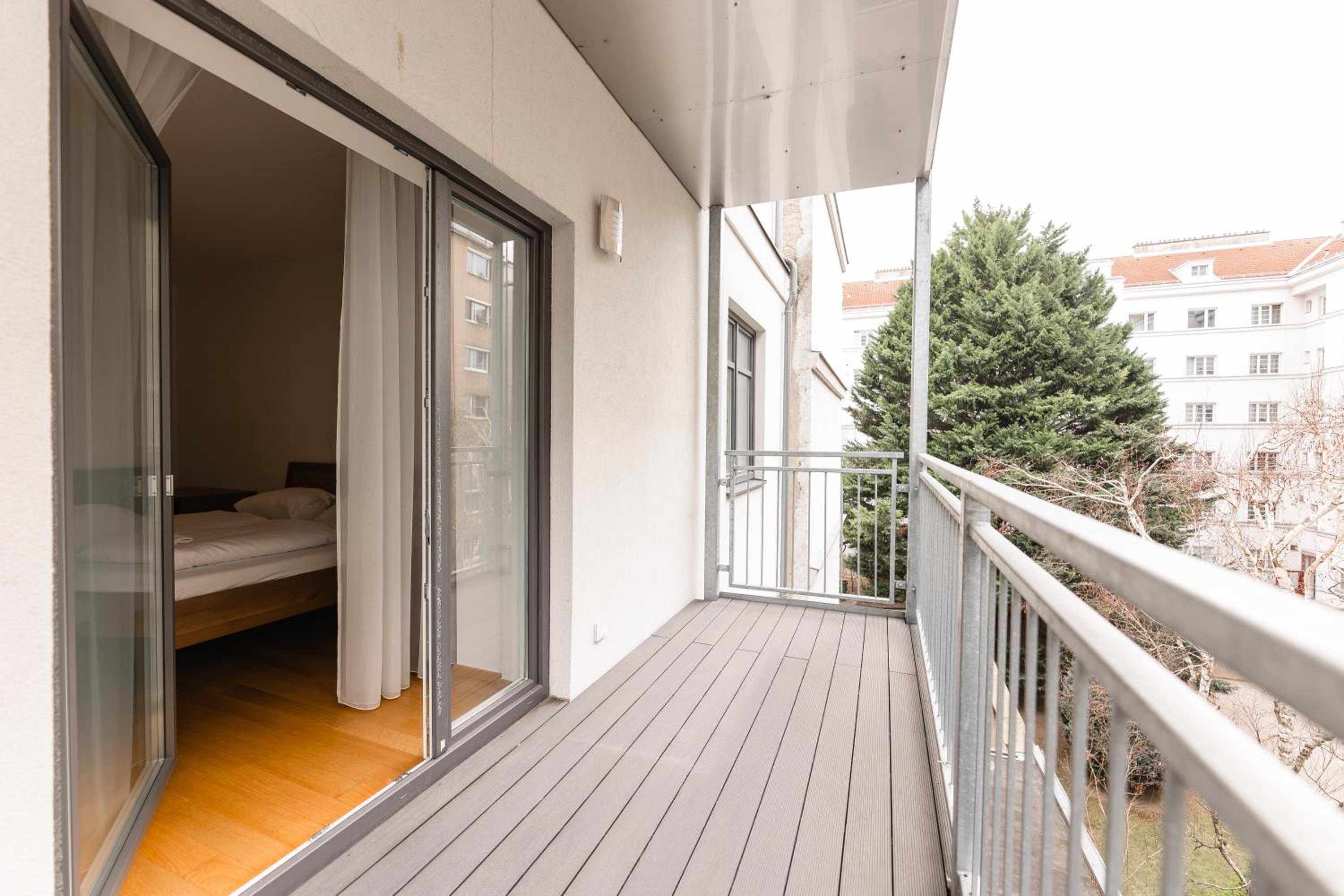 Deluxe Double Room with Balcony — the supplier's photographs — photo 6
