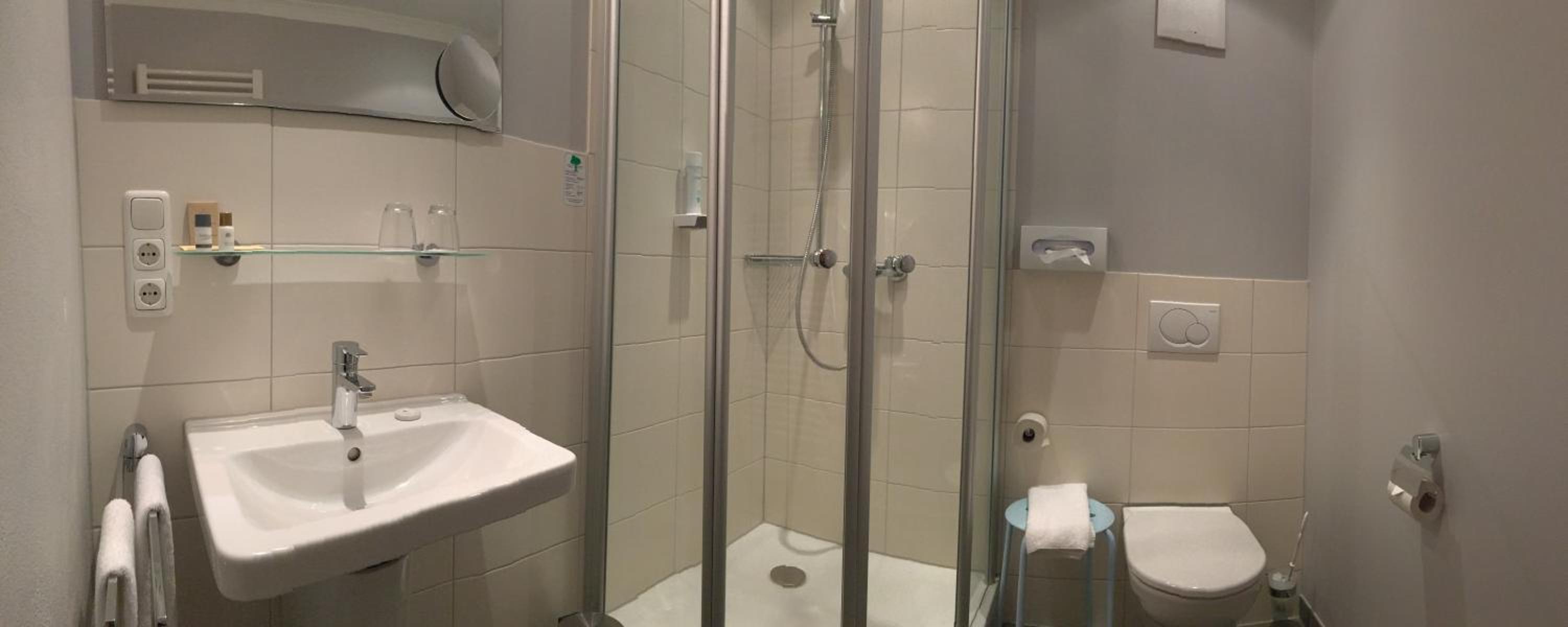 Double Room - Photo 6