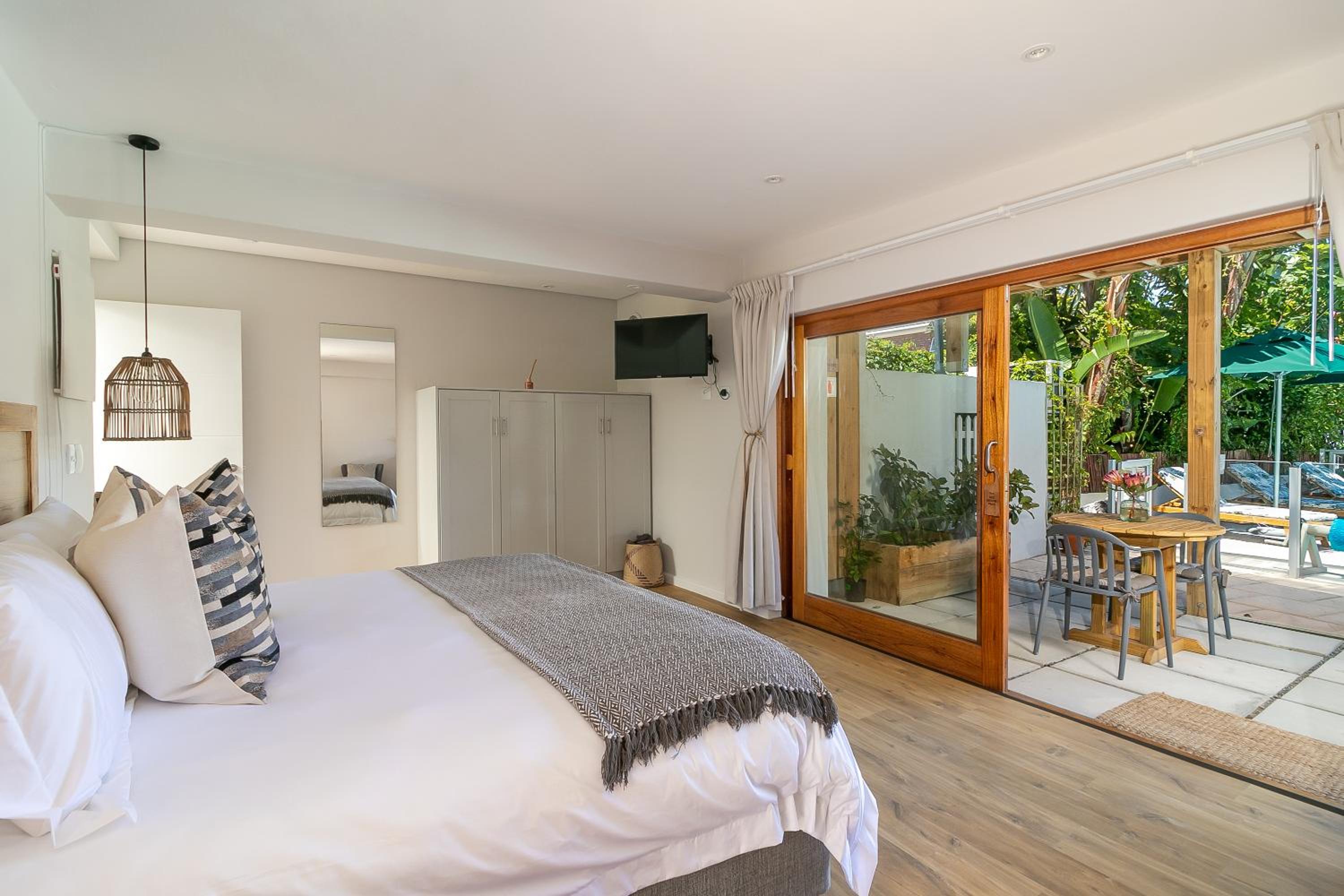 Double Room with Pool View