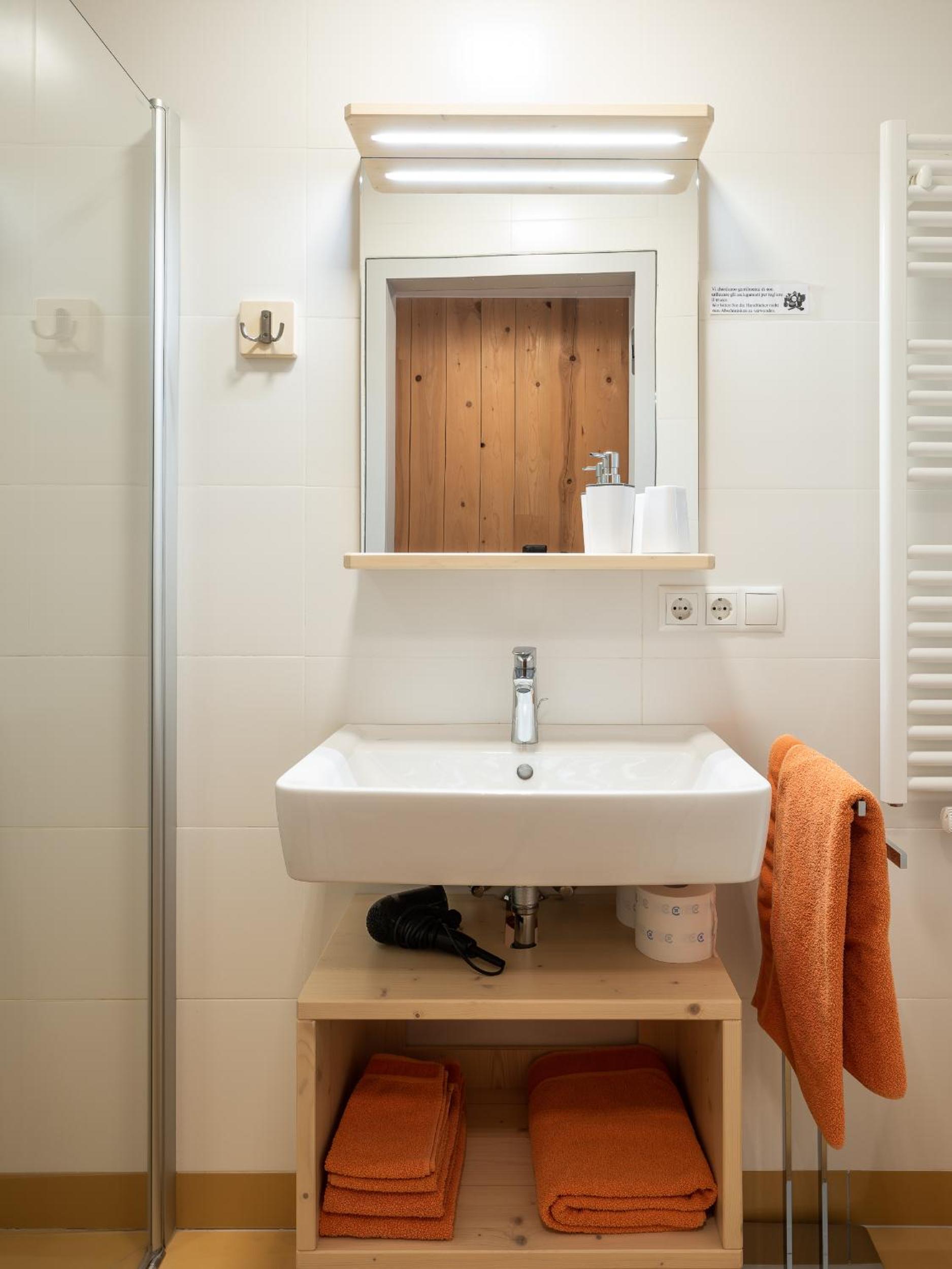 Two-Bedroom Studio Apartment photo 2