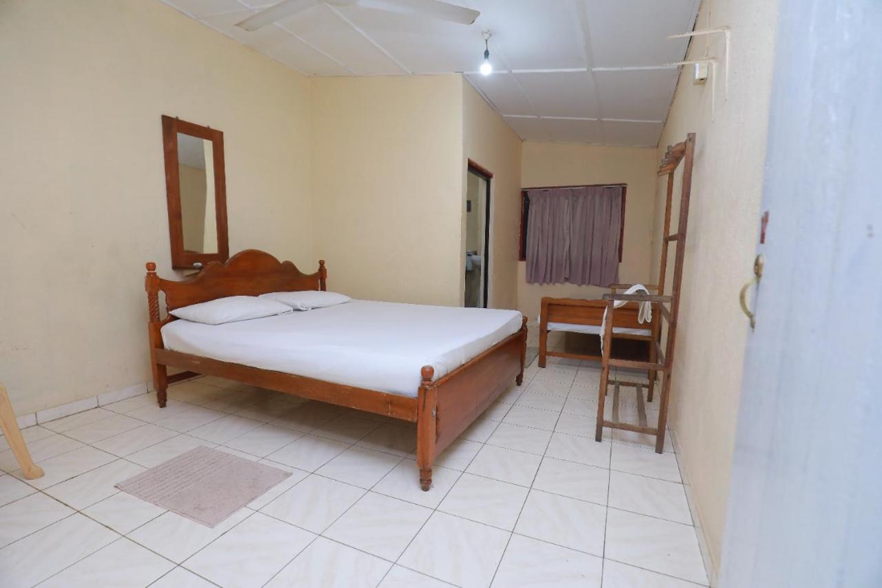 Budget Double Room photo 2