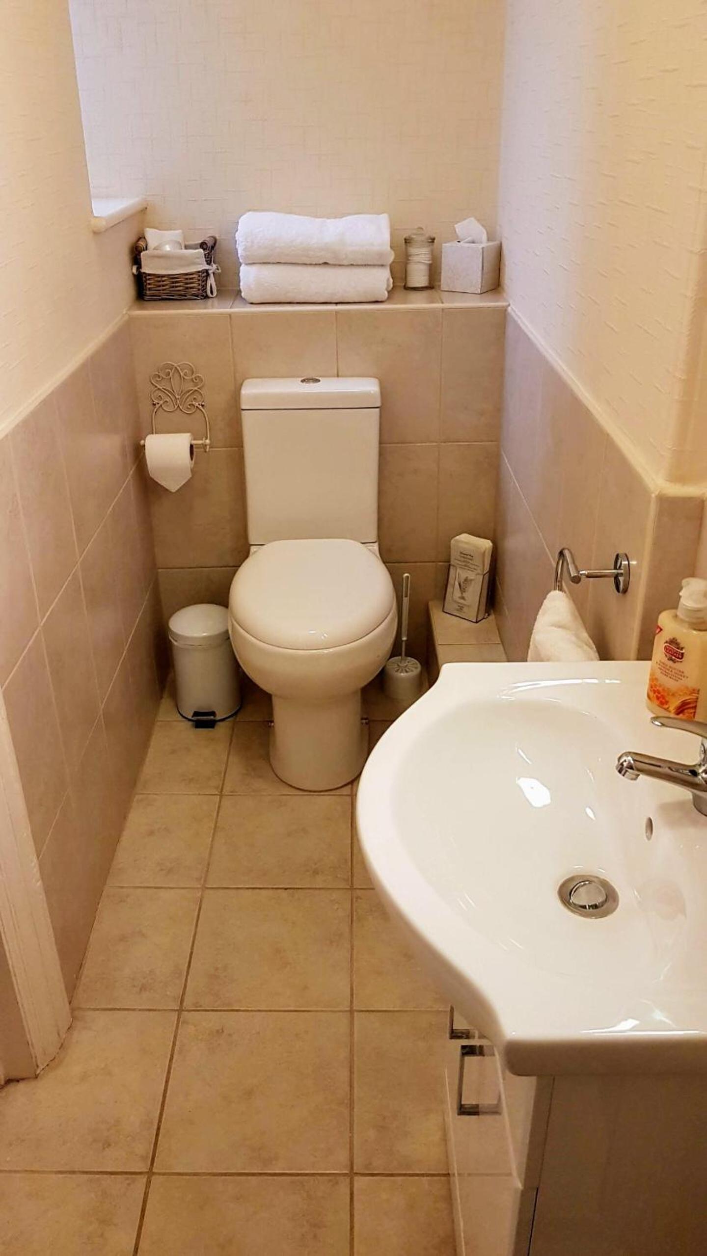 Twin Room with Private Bathroom photo 2