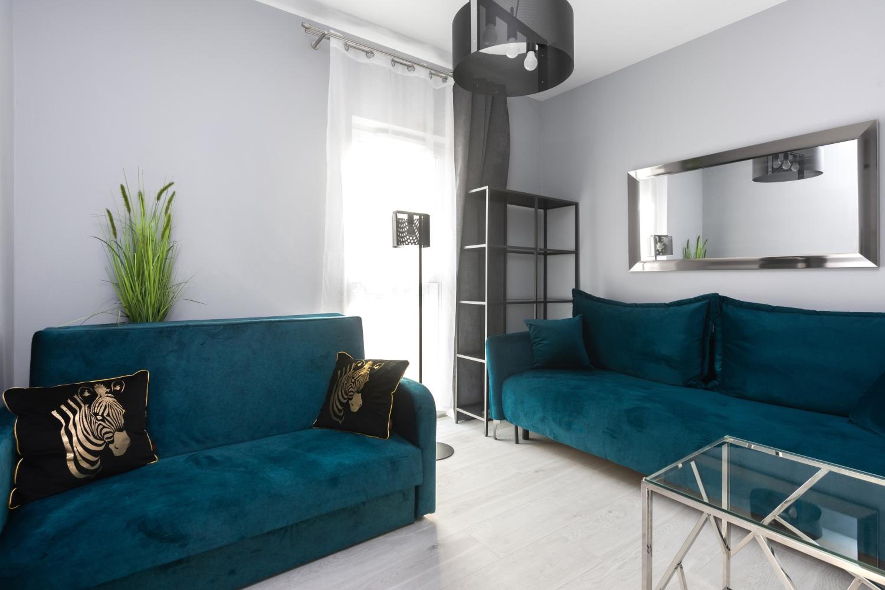 Three-Bedroom Apartment - Photo 10