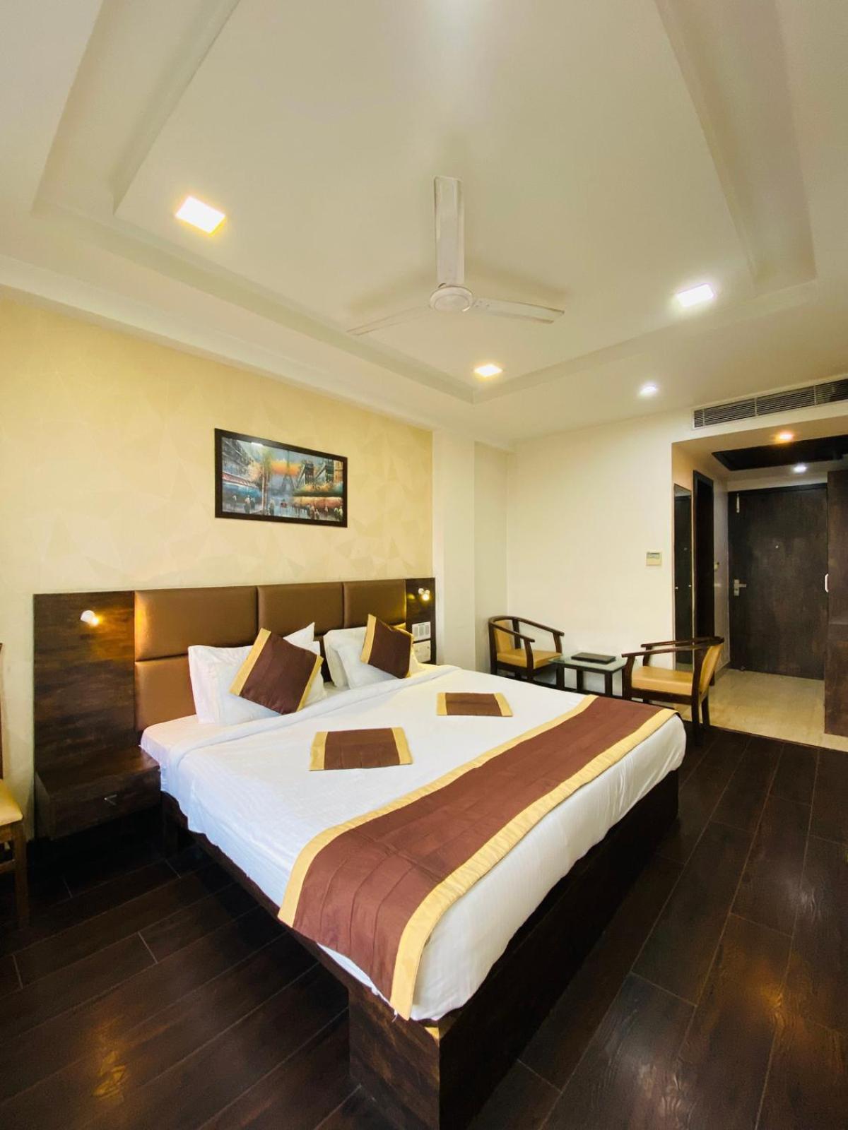 Superior King Room photo 1