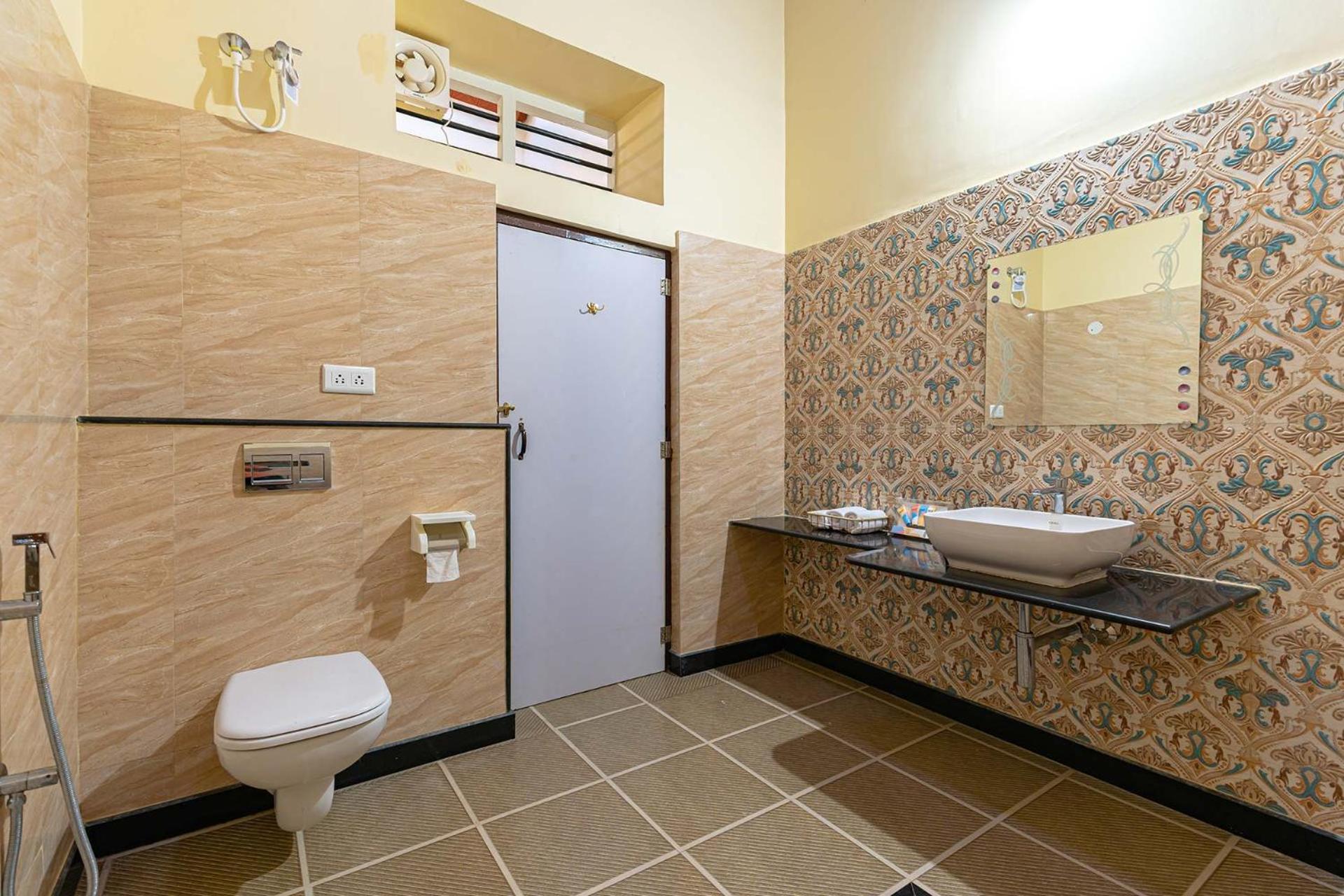 Villa photo 2