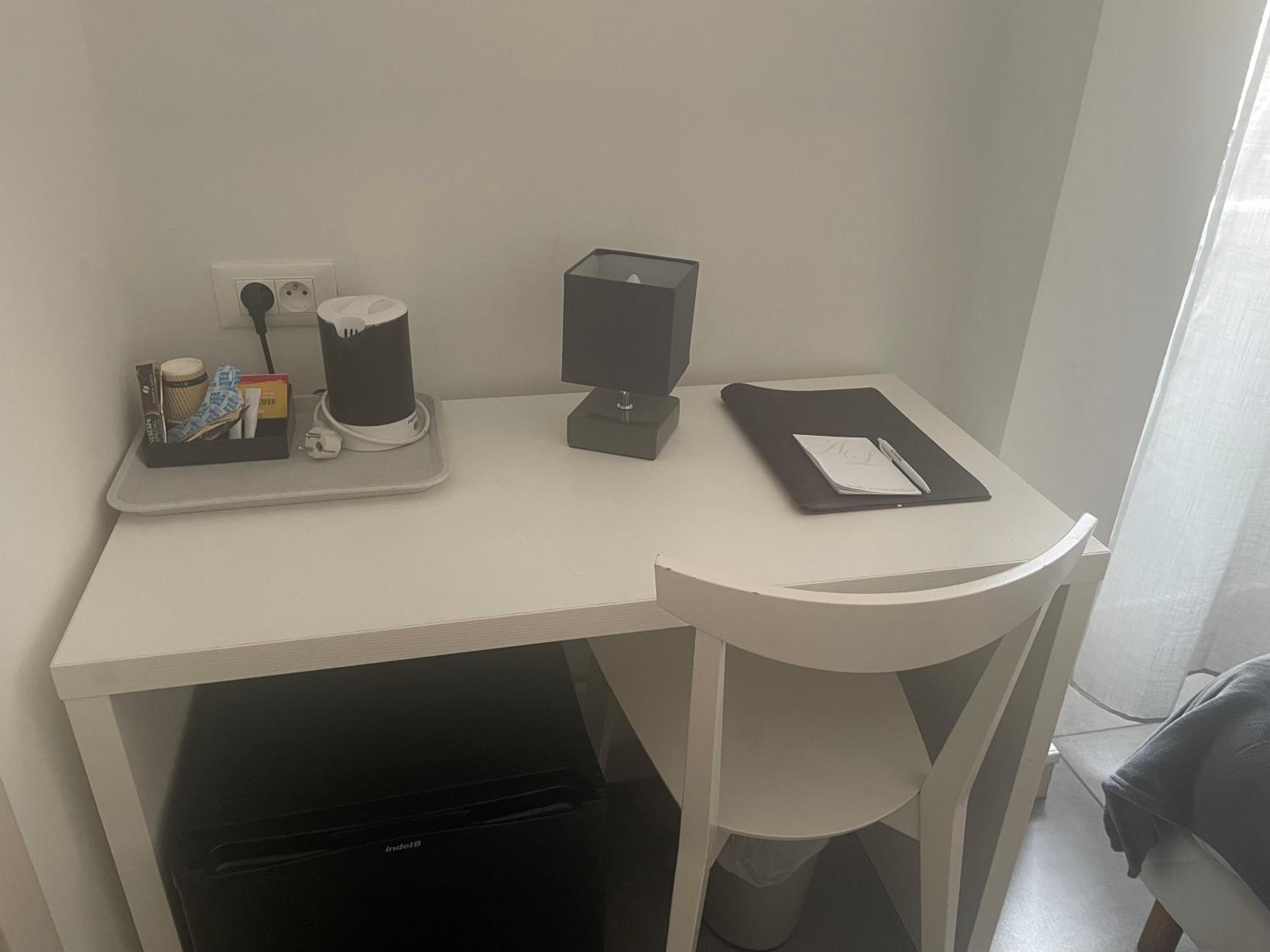 Double Room - Photo 8