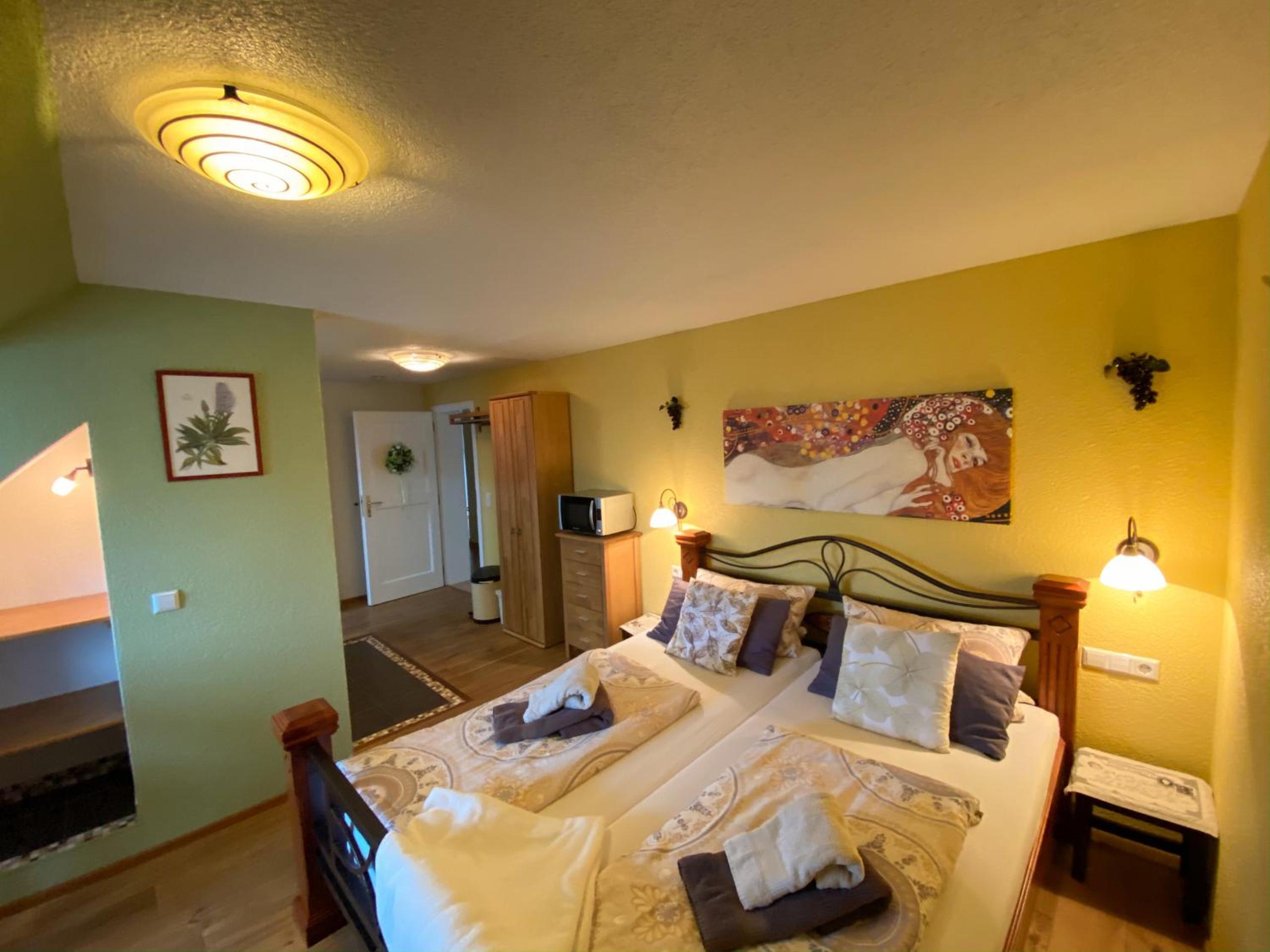 Studio Apartment photo 1