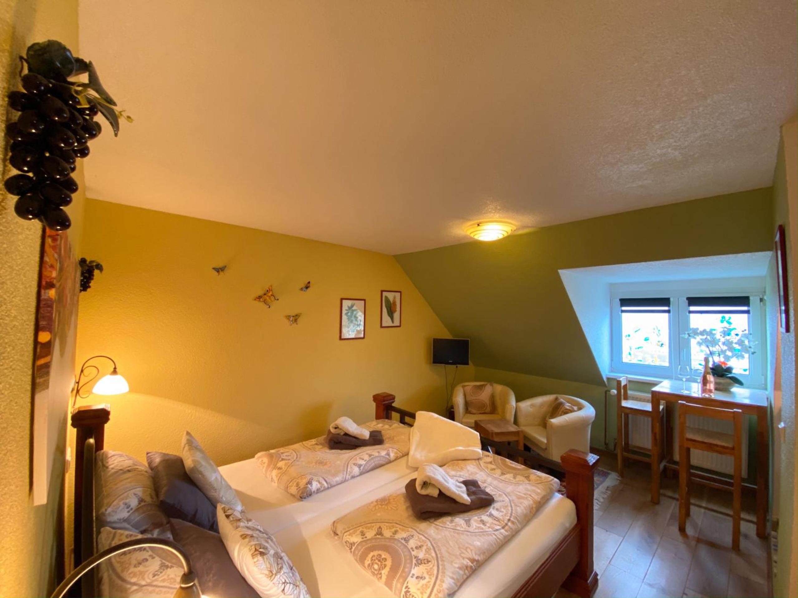 Studio Apartment photo 3