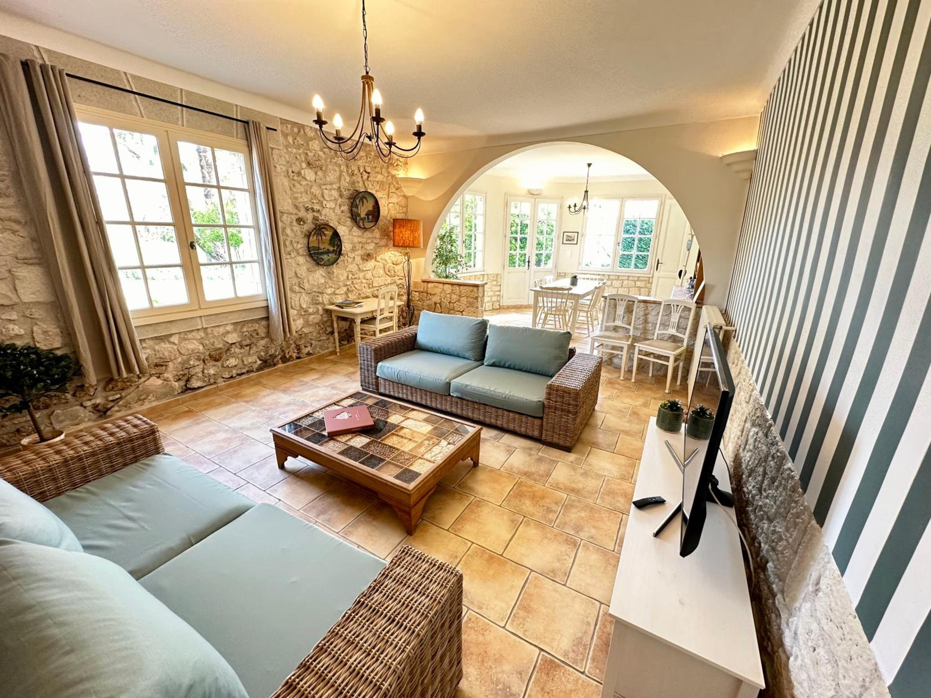 Four-Bedroom House photo 1