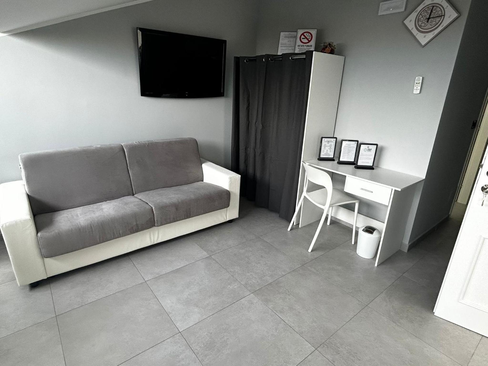 Deluxe Triple Room with Sea View photo 2