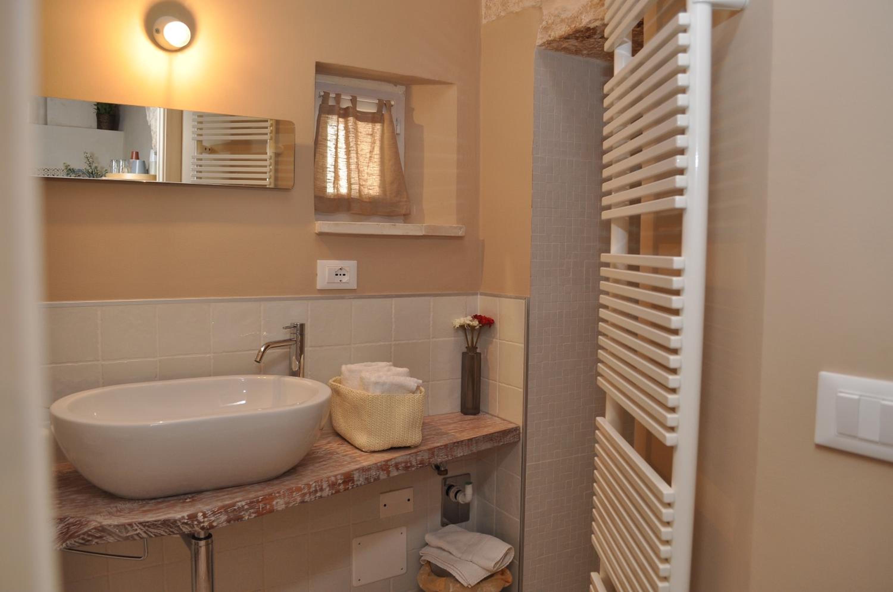 Two-Bedroom House photo 2