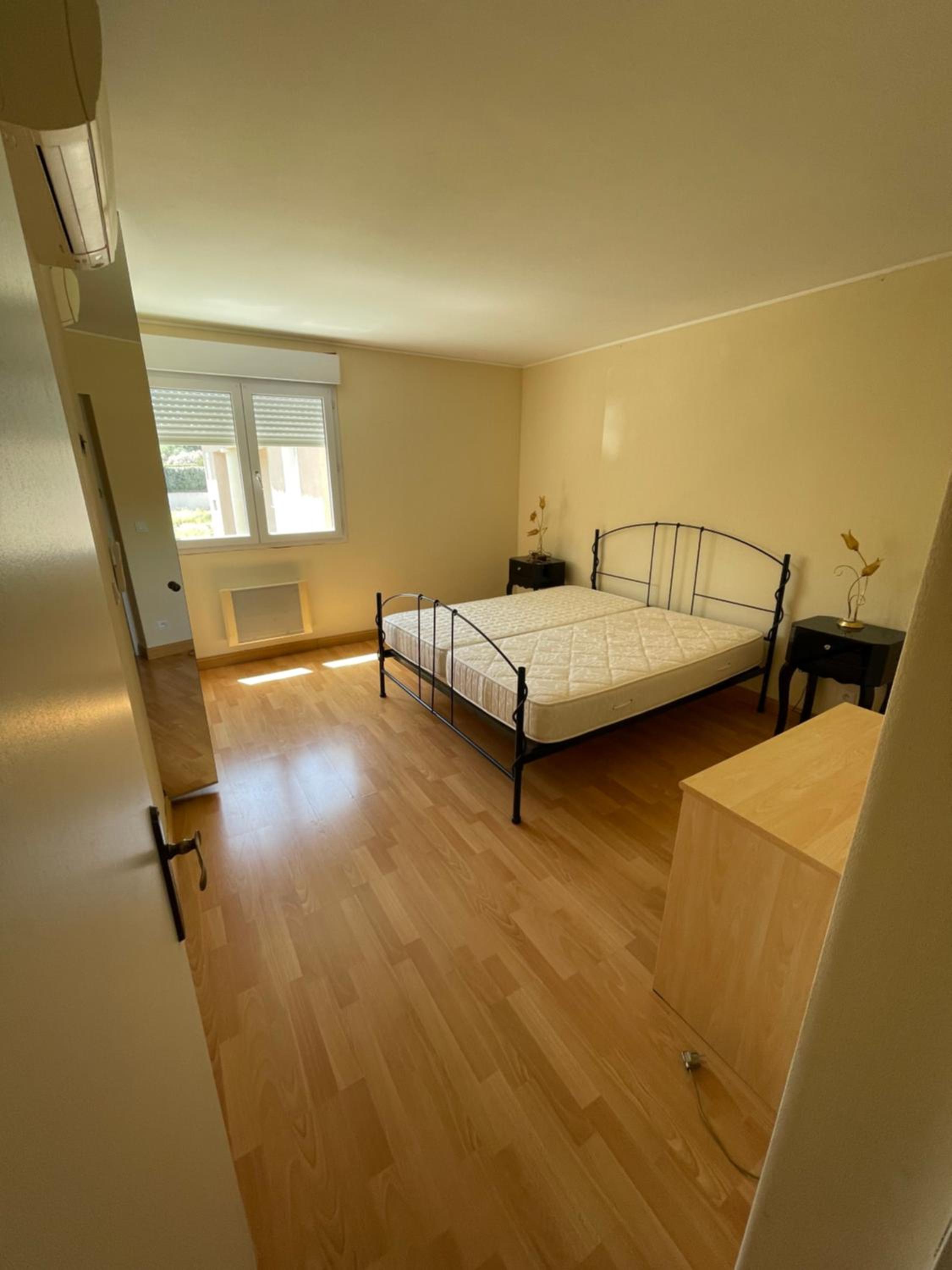 Apartment with Sea View - Photo 2