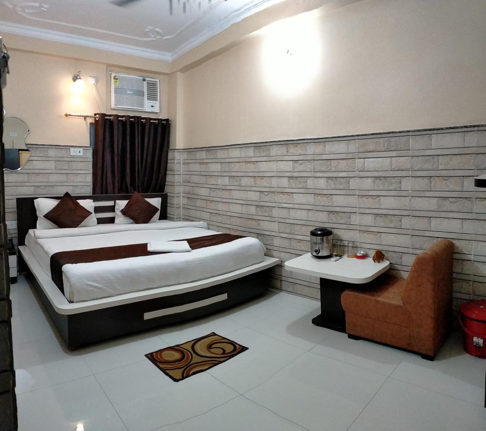 Standard Double Room - Photo 33