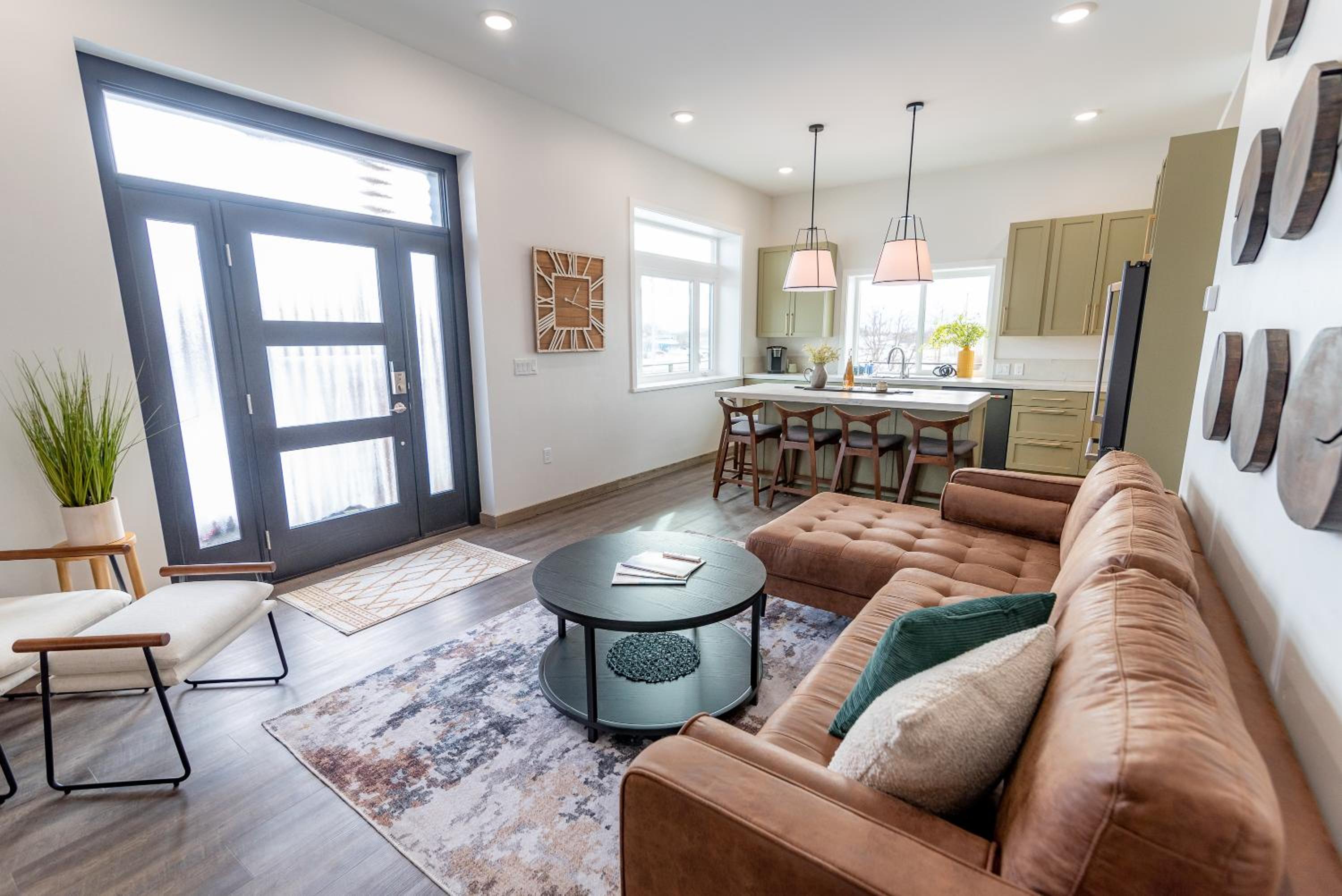Deluxe King Suite - Photo 47