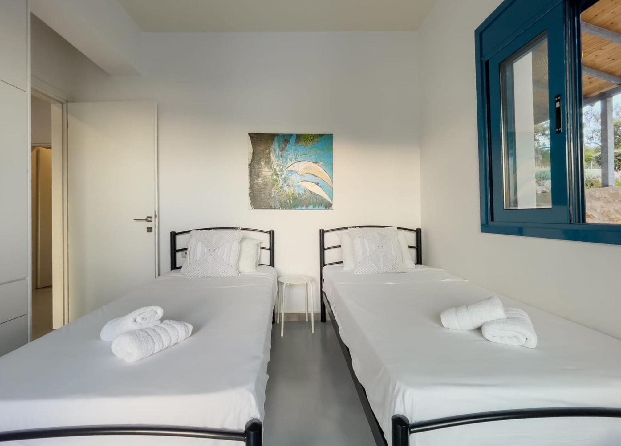 Three-Bedroom Villa photo 1