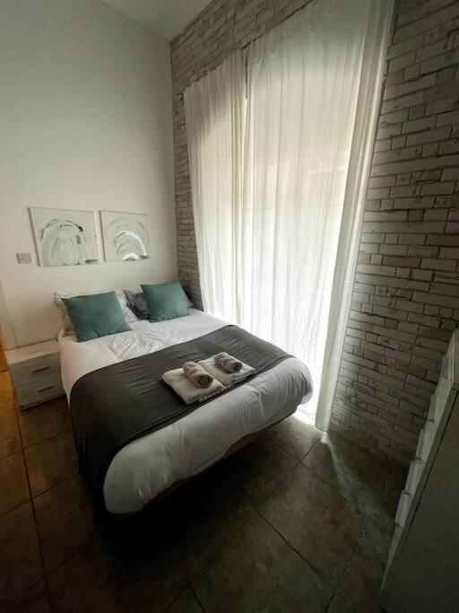 Apartment photo 2
