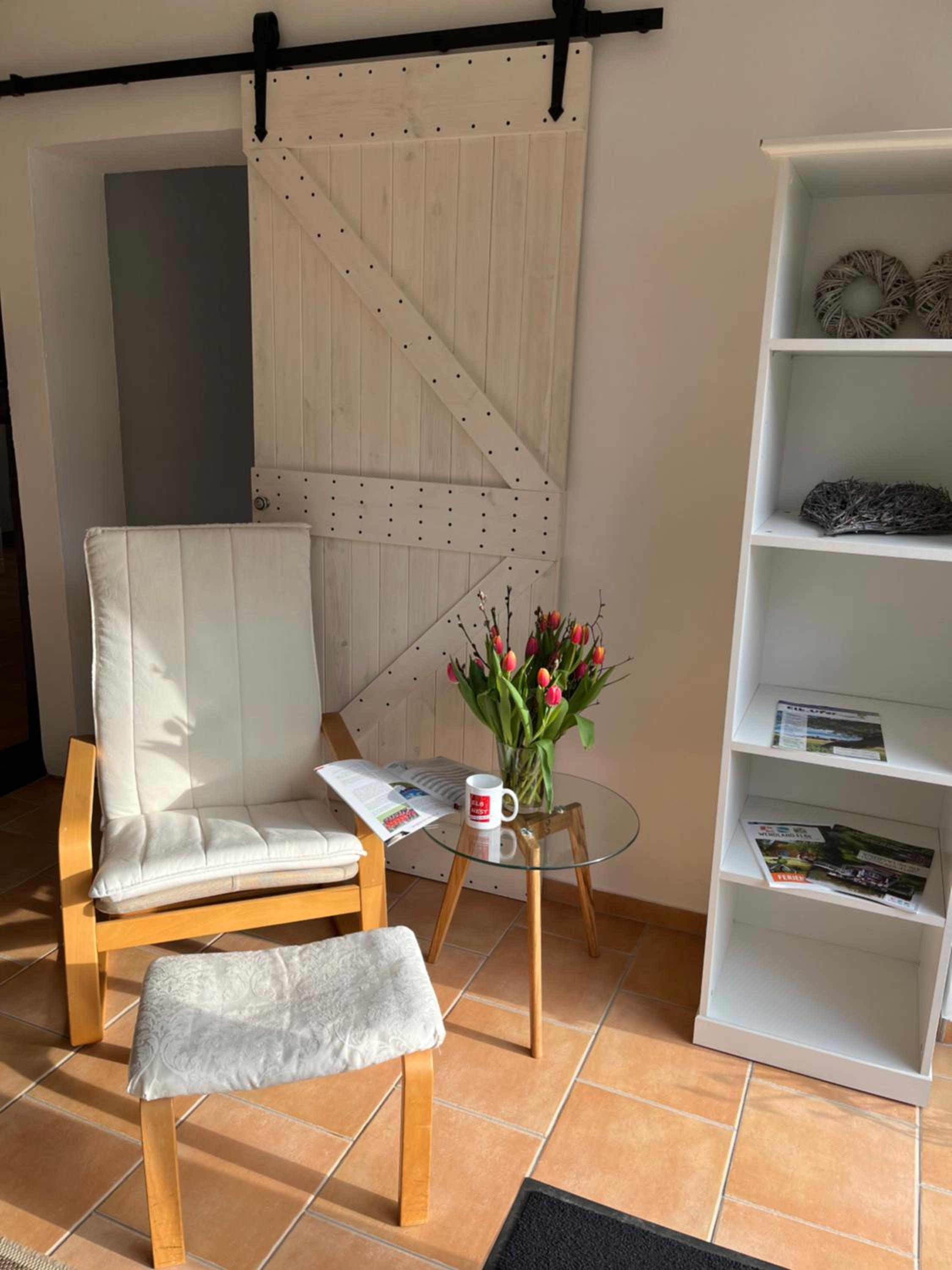 One-Bedroom Apartment - Photo 14