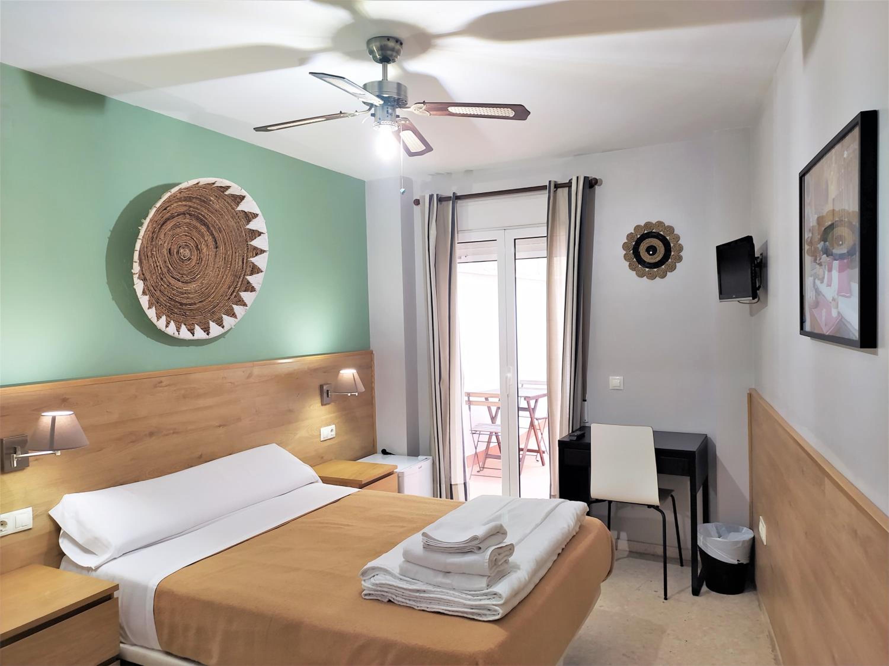 Habitación Doble Estándar con Baño Compartido