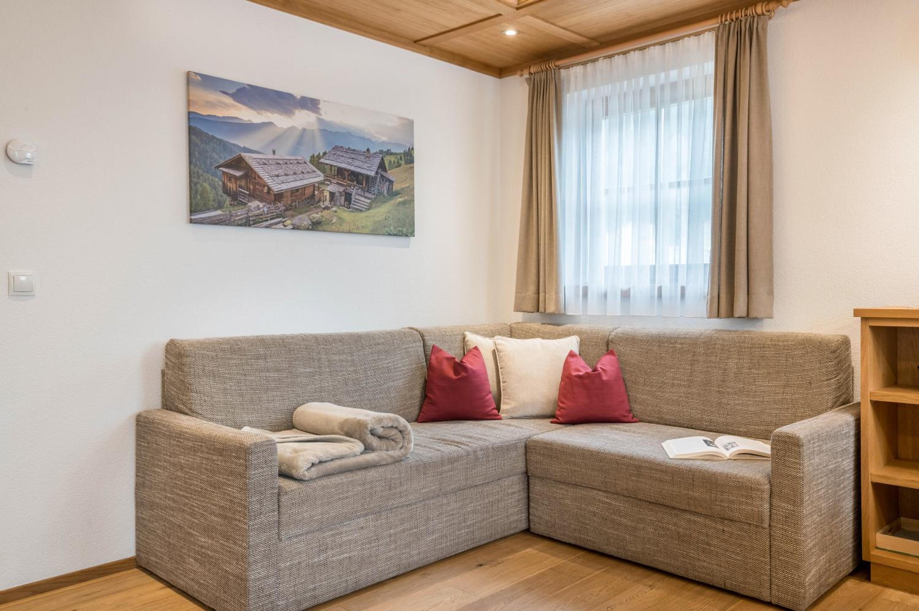 Two-Bedroom Deluxe Apartment with Garden View