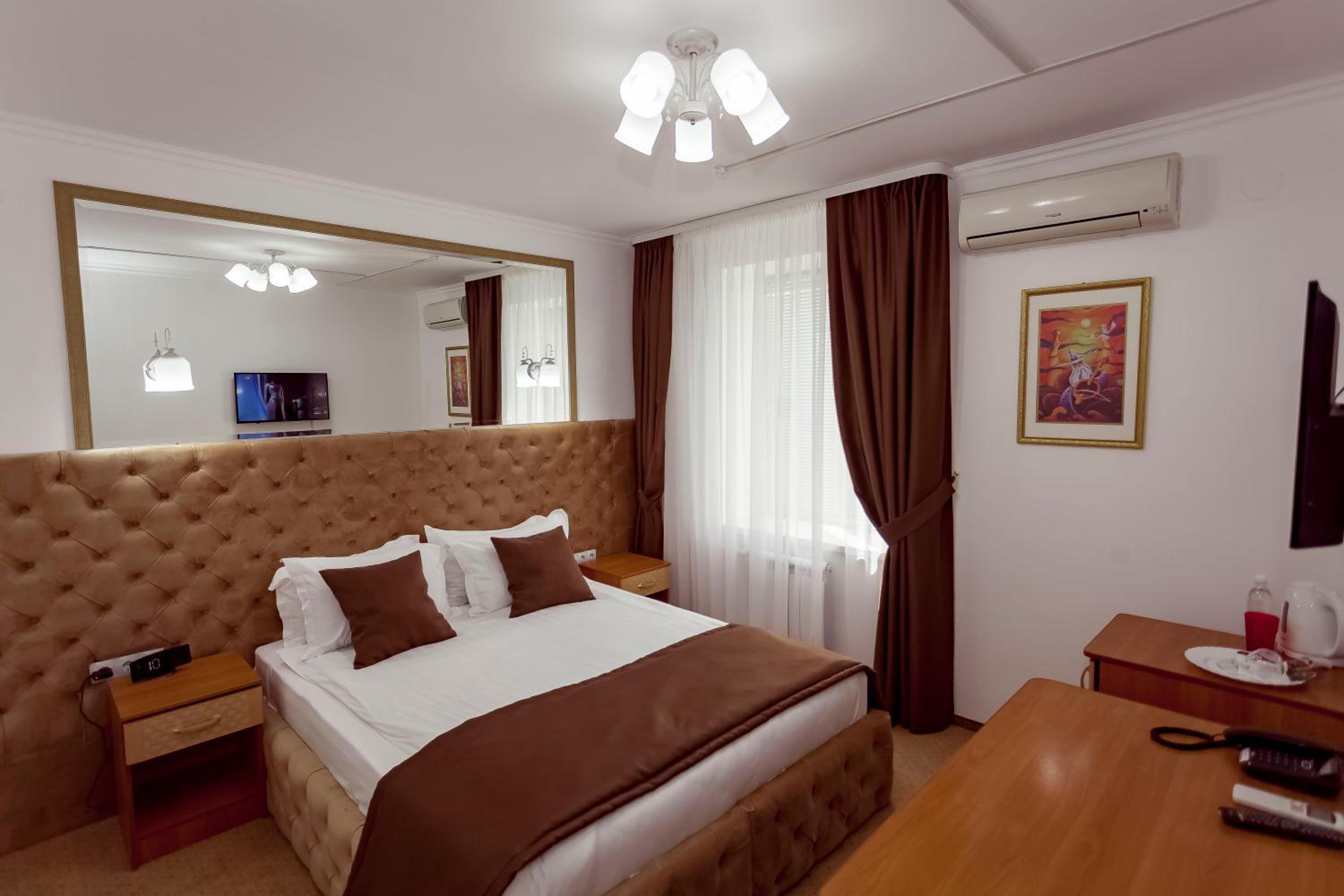 Double Room - Photo 2