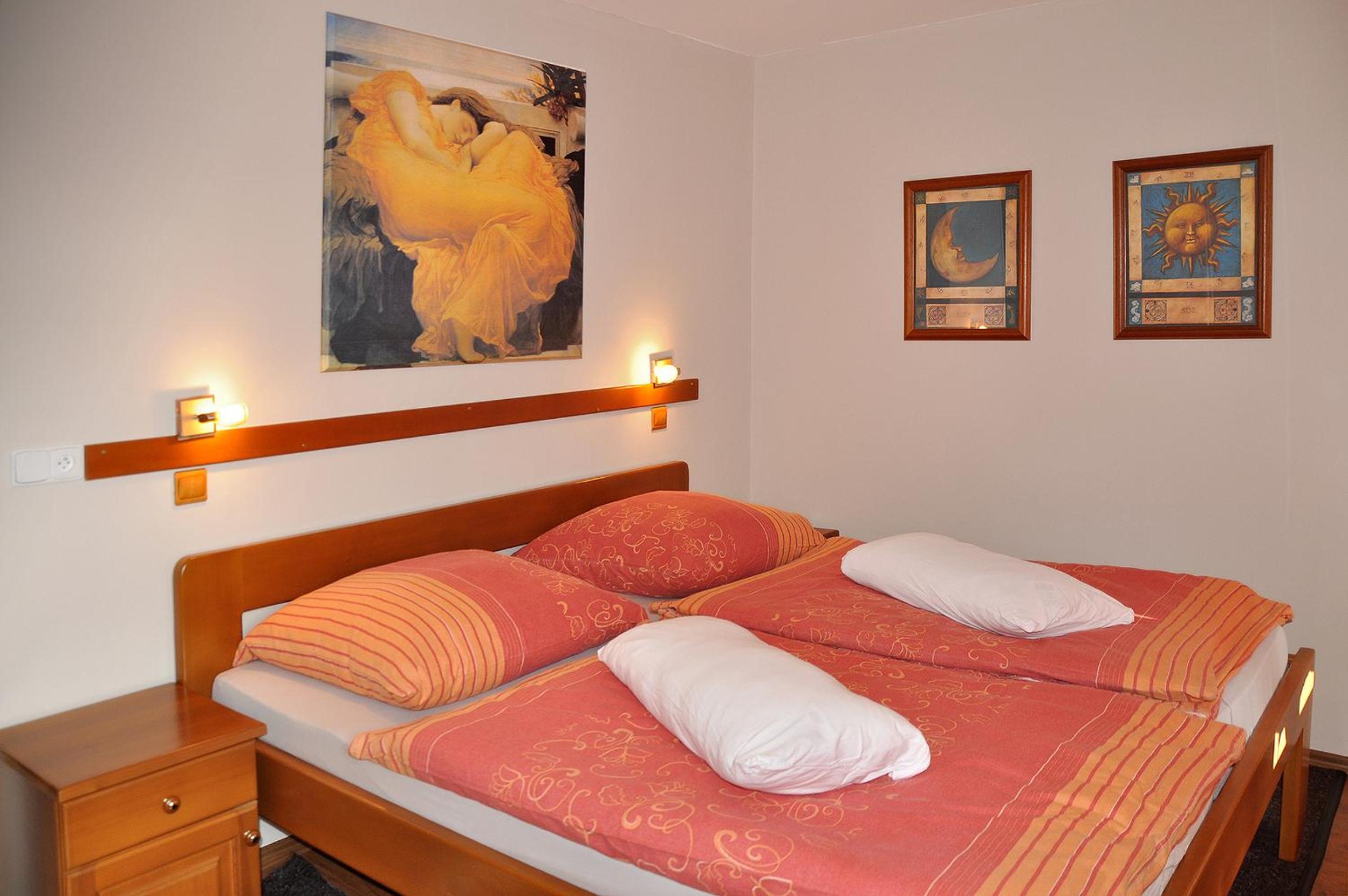 Apartment with Balcony (4 Adults) - Photo 7