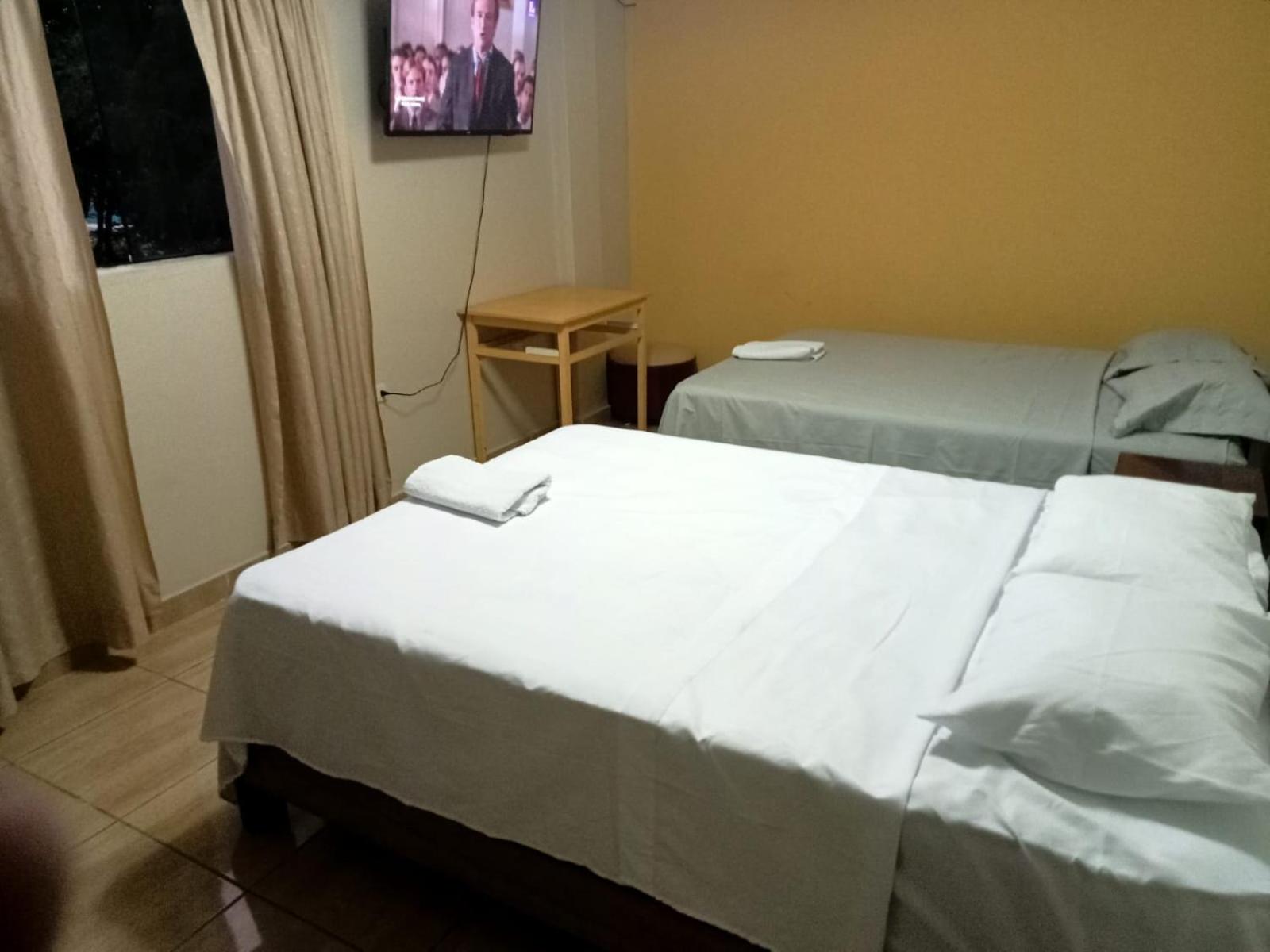 Standard Twin Room photo 3