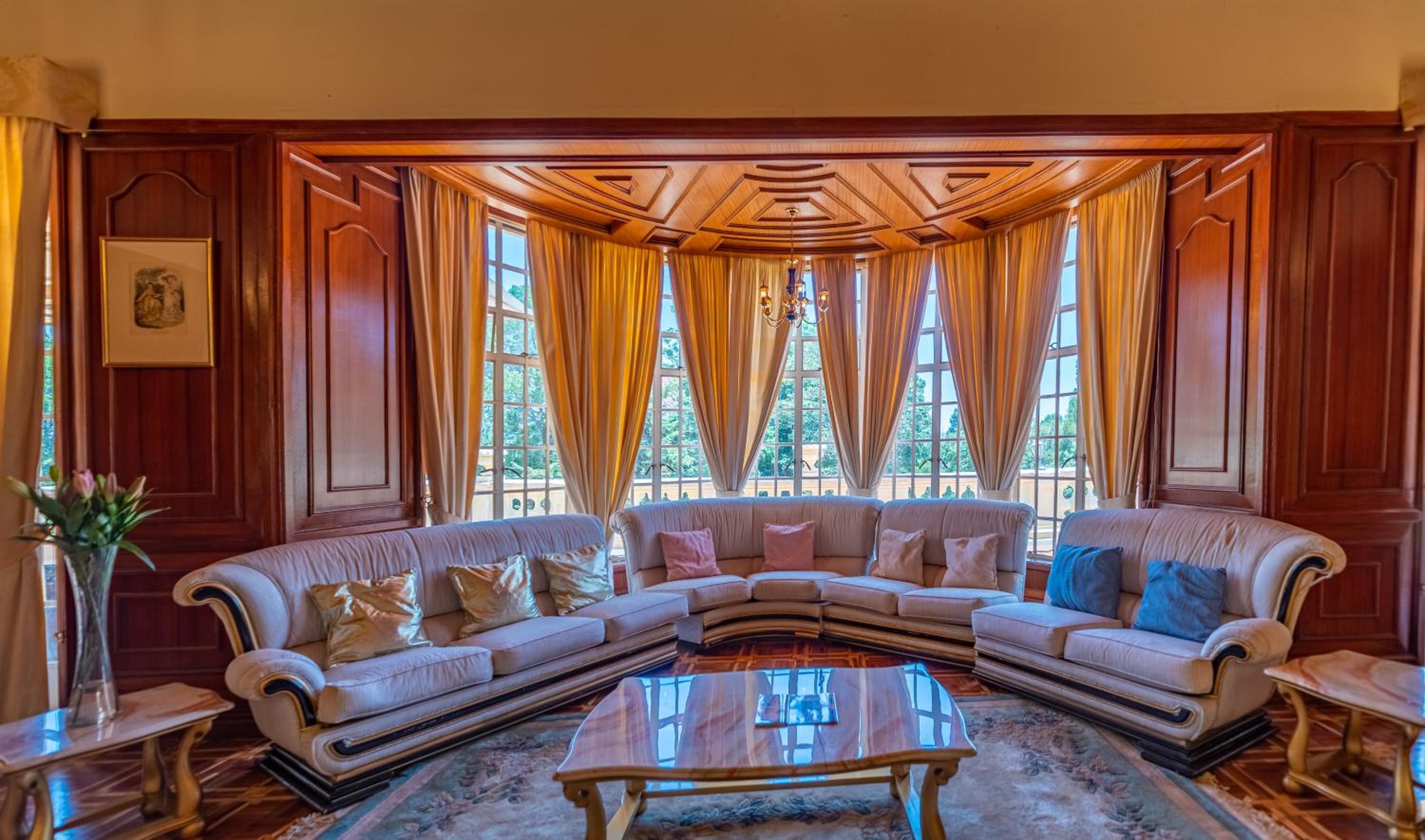 Presidential Suite photo 1