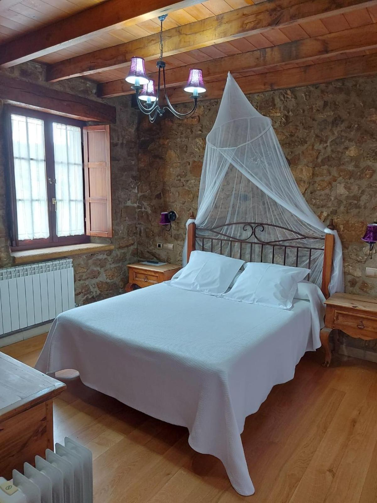 Habitación Doble Estándar o con Dos Camas Individuales.