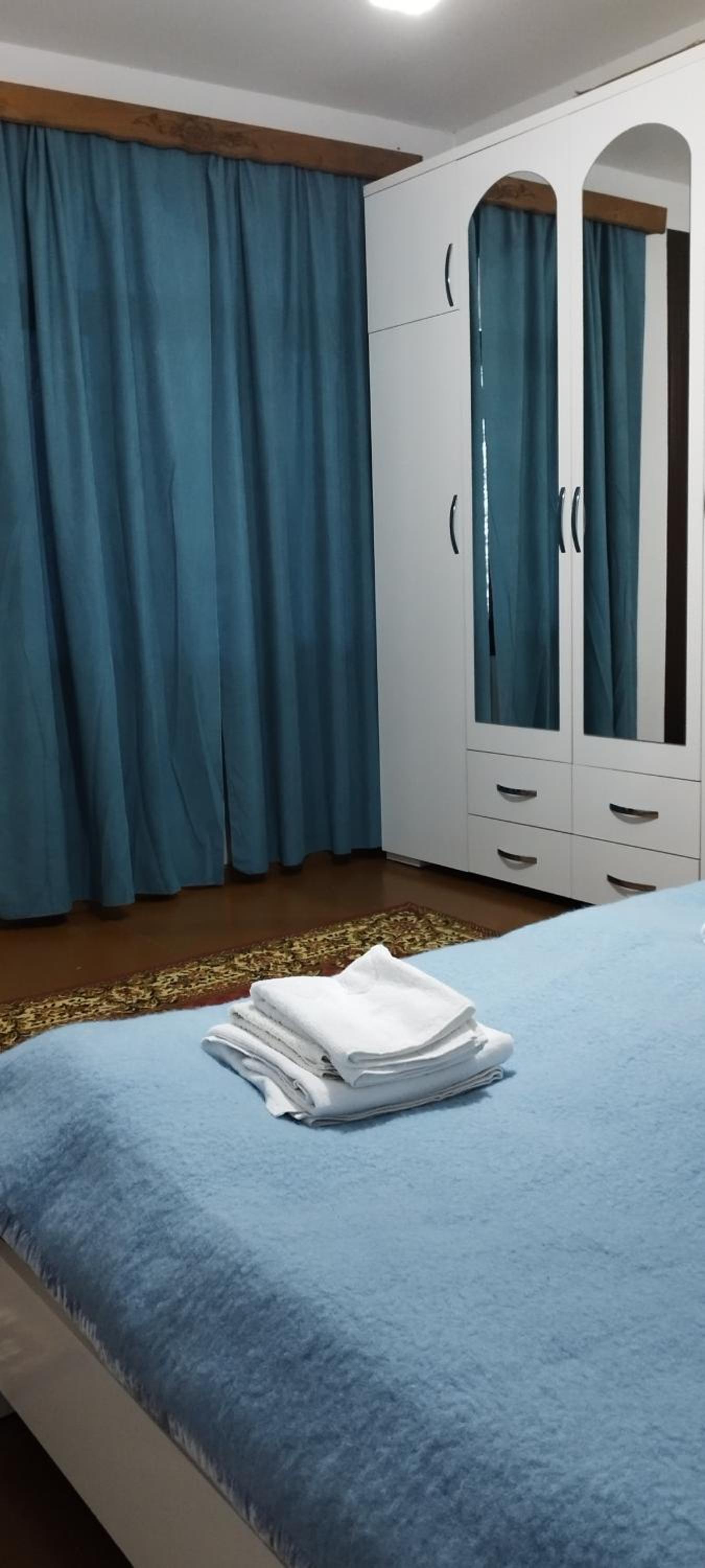 Budget Twin Room - Photo 8