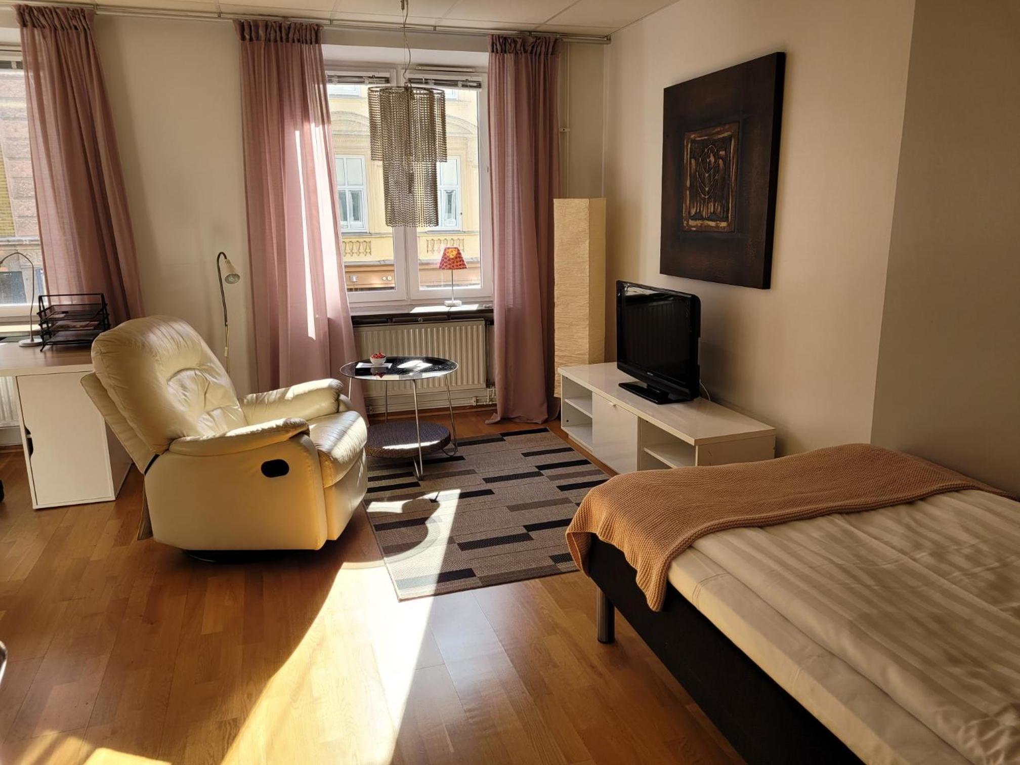 One-Bedroom Apartment photo 3