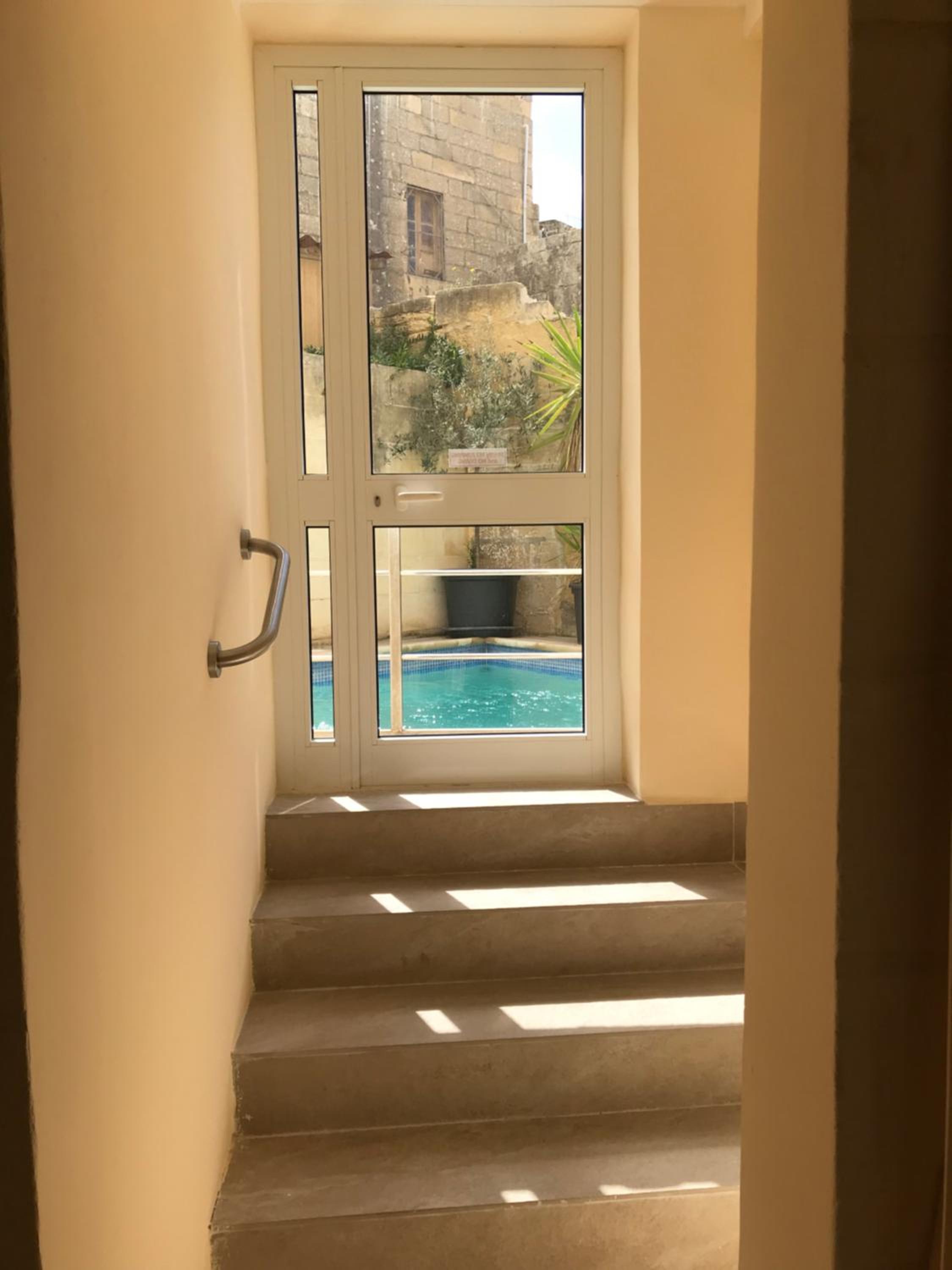 Double Room with Patio - Photo 29