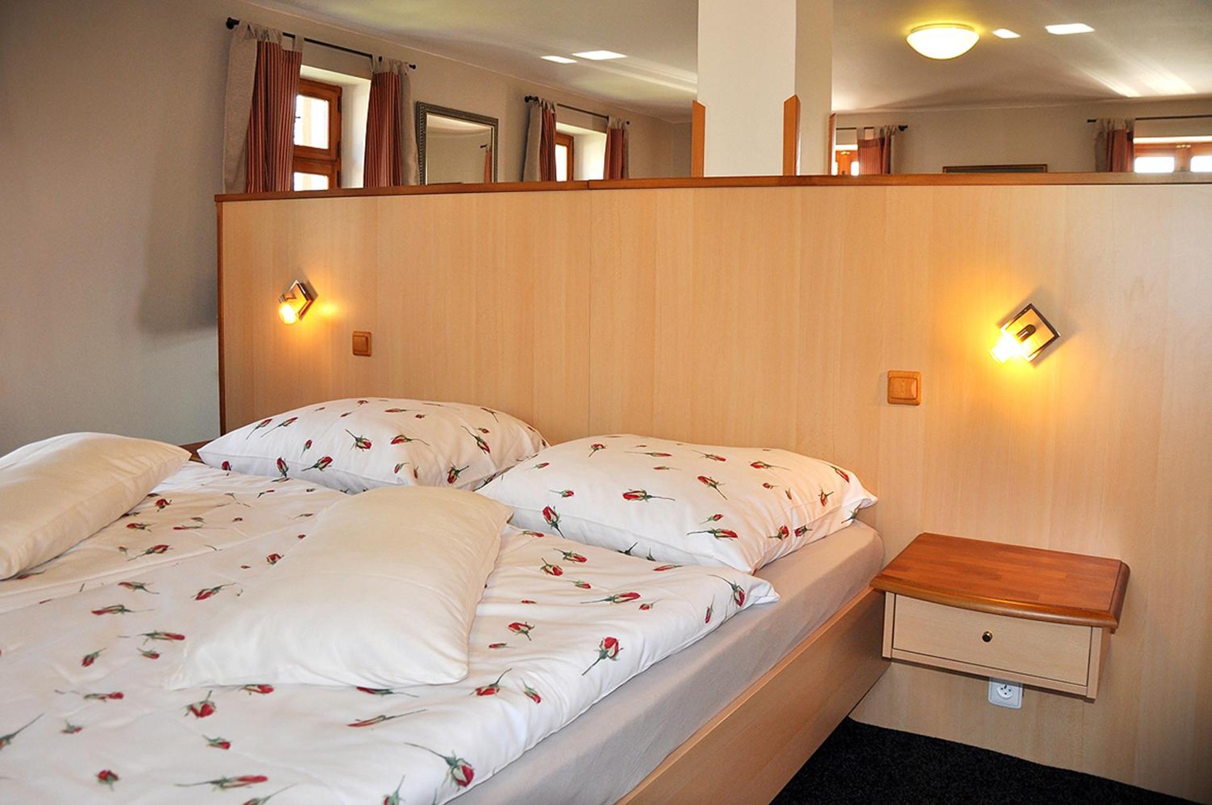 Apartment with Balcony (3 Adults) - Photo 18