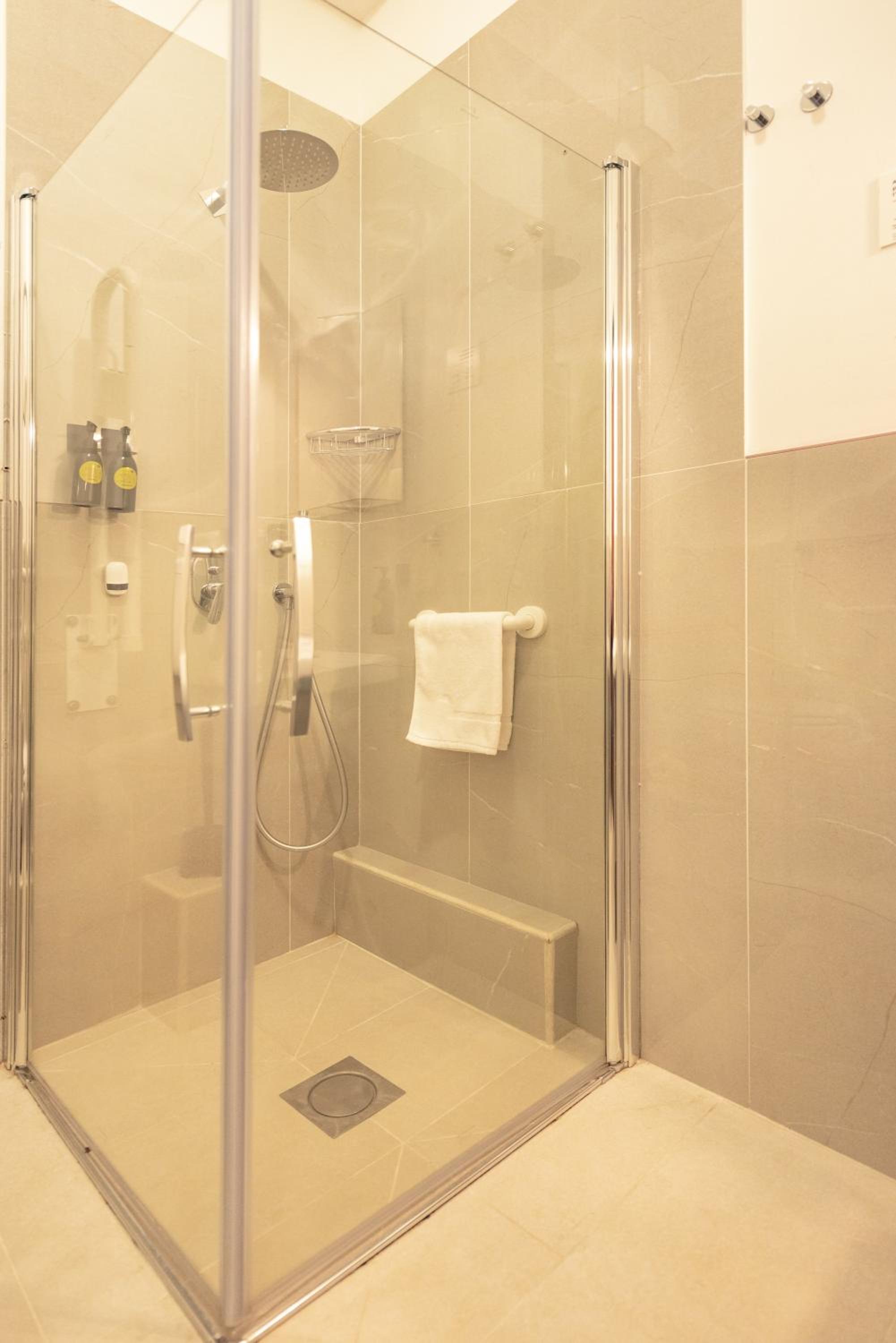 Basic Triple Room - Photo 7