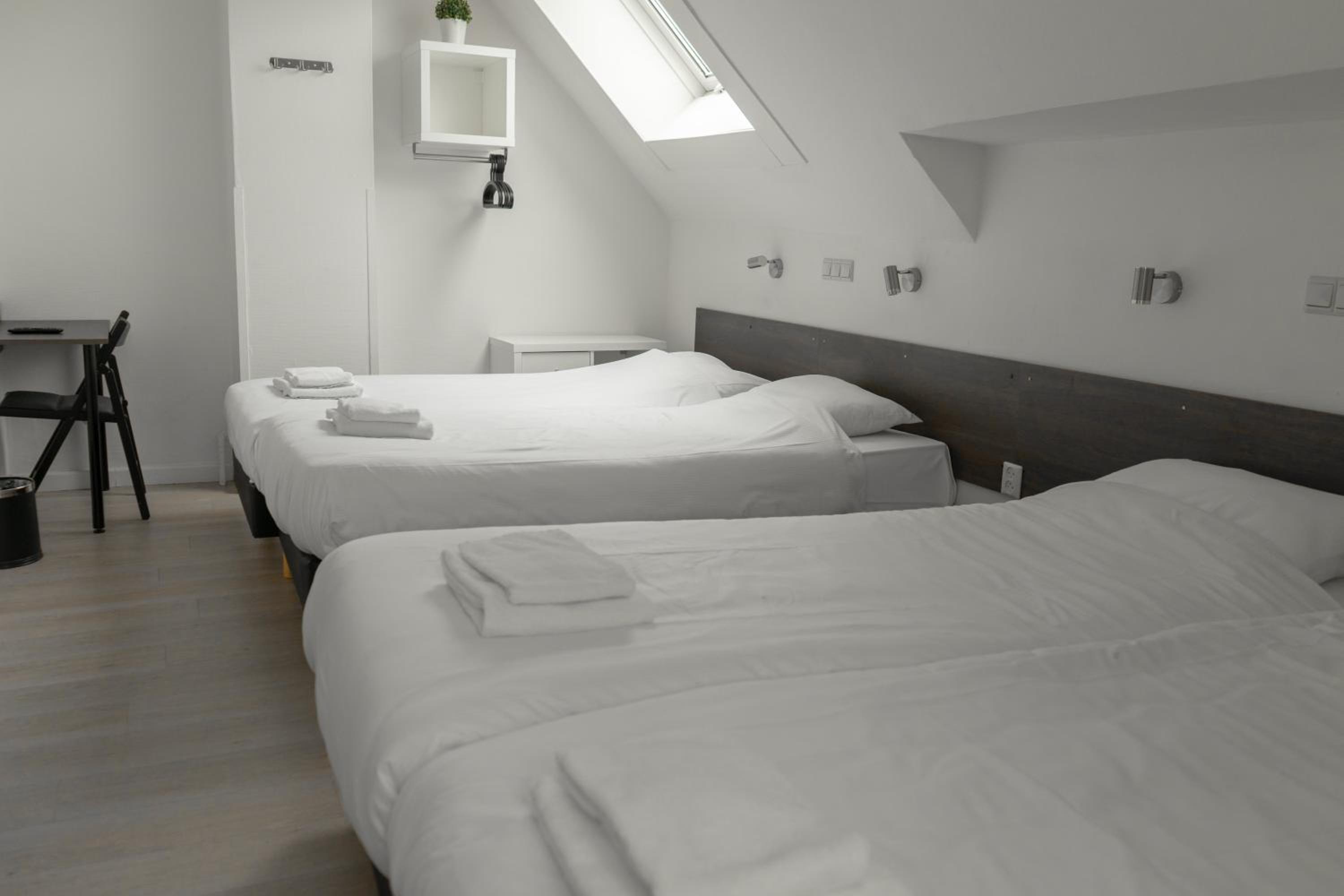 Quadruple Room - Photo 3