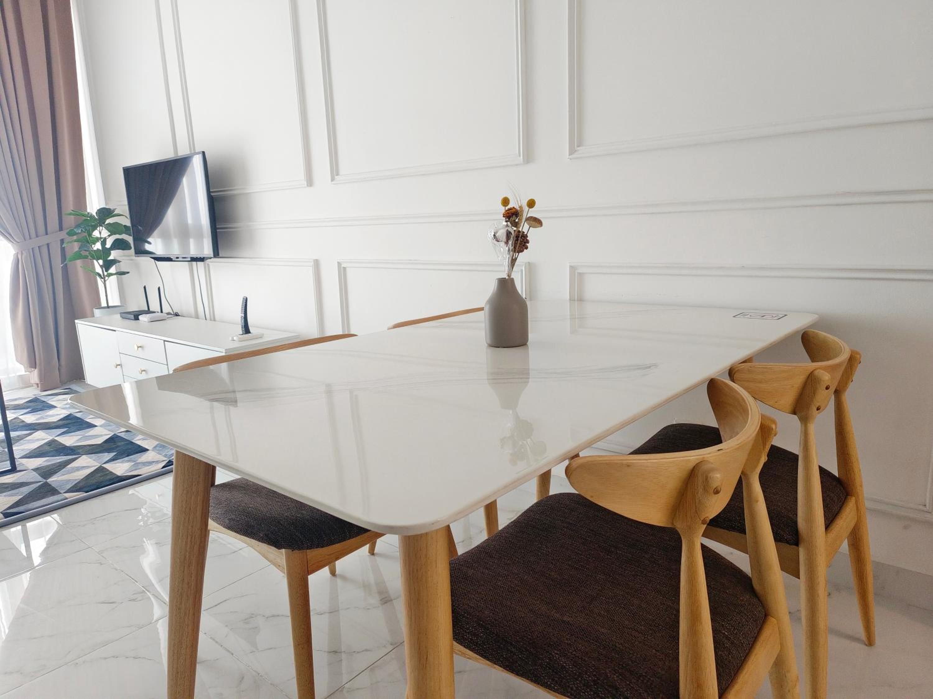 One-Bedroom Apartment - Photo 4