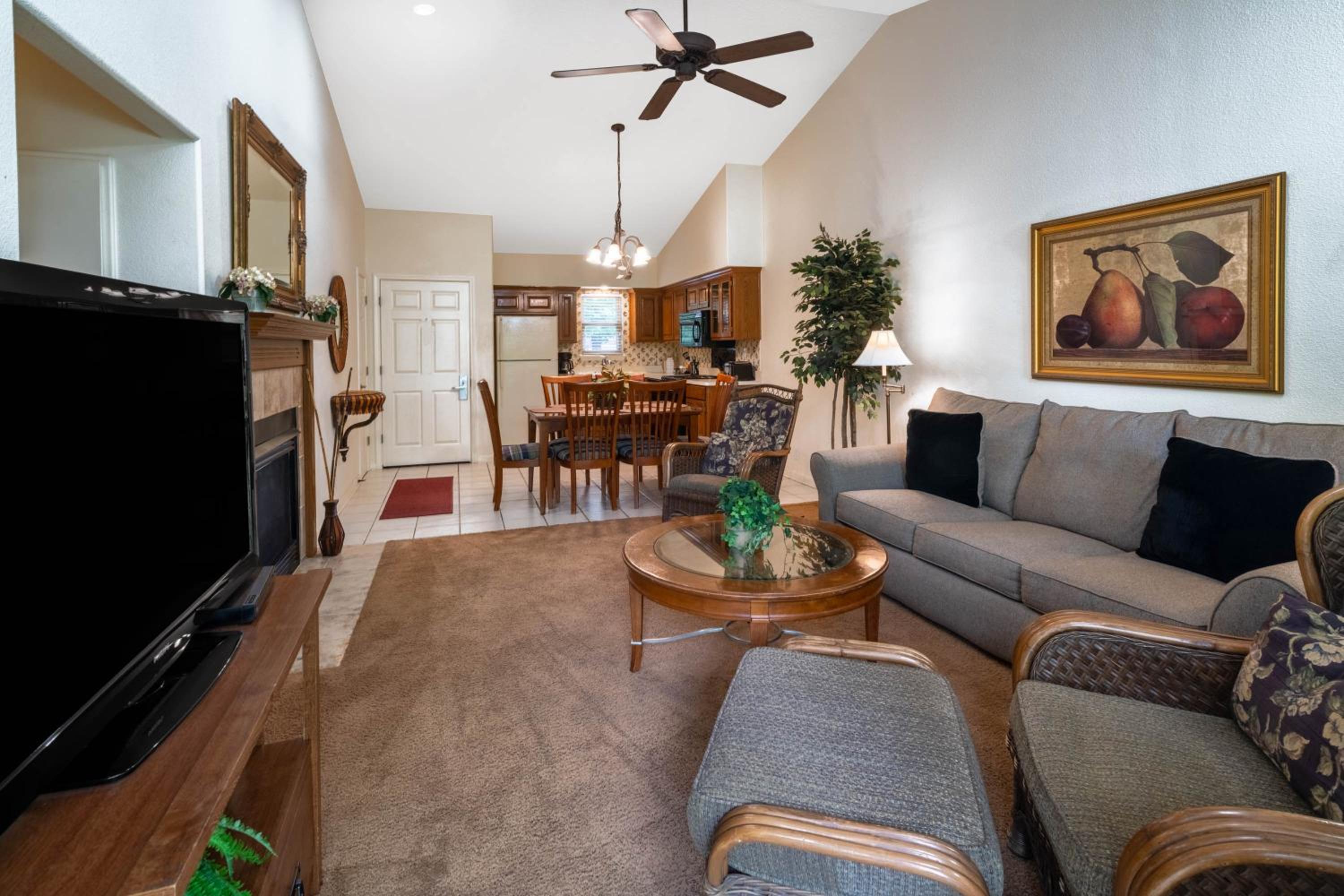 Two-Bedroom Suite - Non-Smoking photo 2