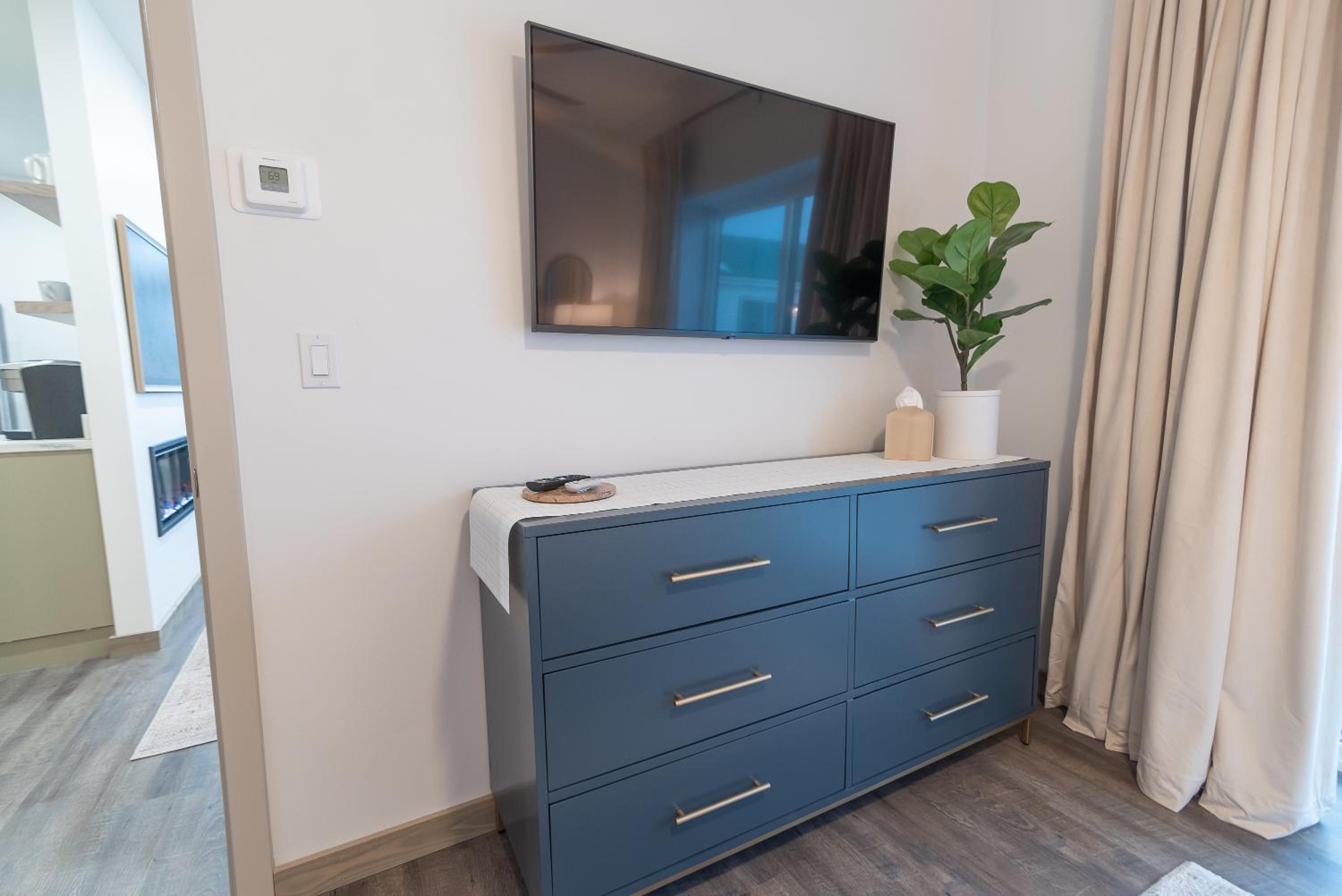 Deluxe Suite - Photo 2