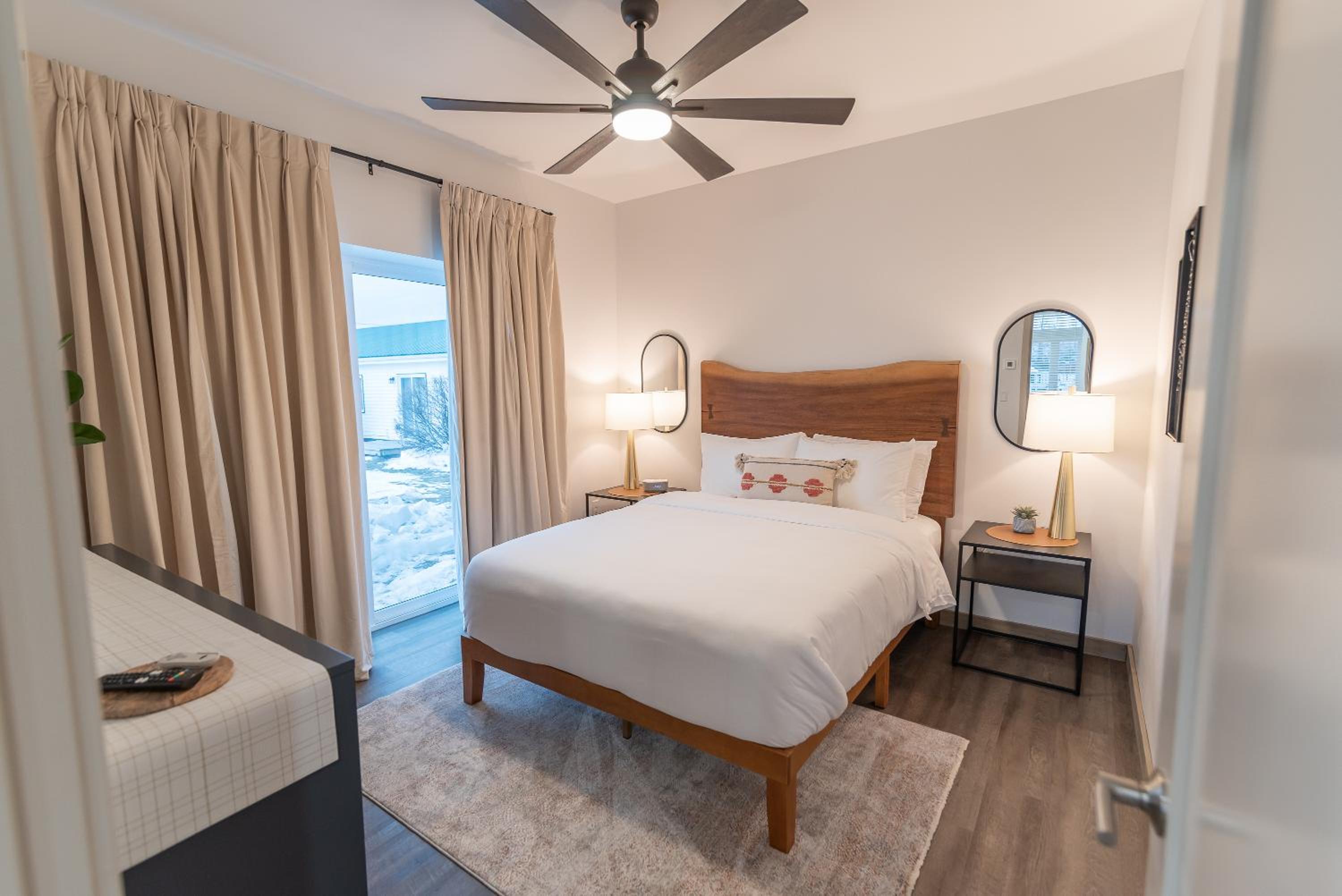 Deluxe Suite - Photo 21