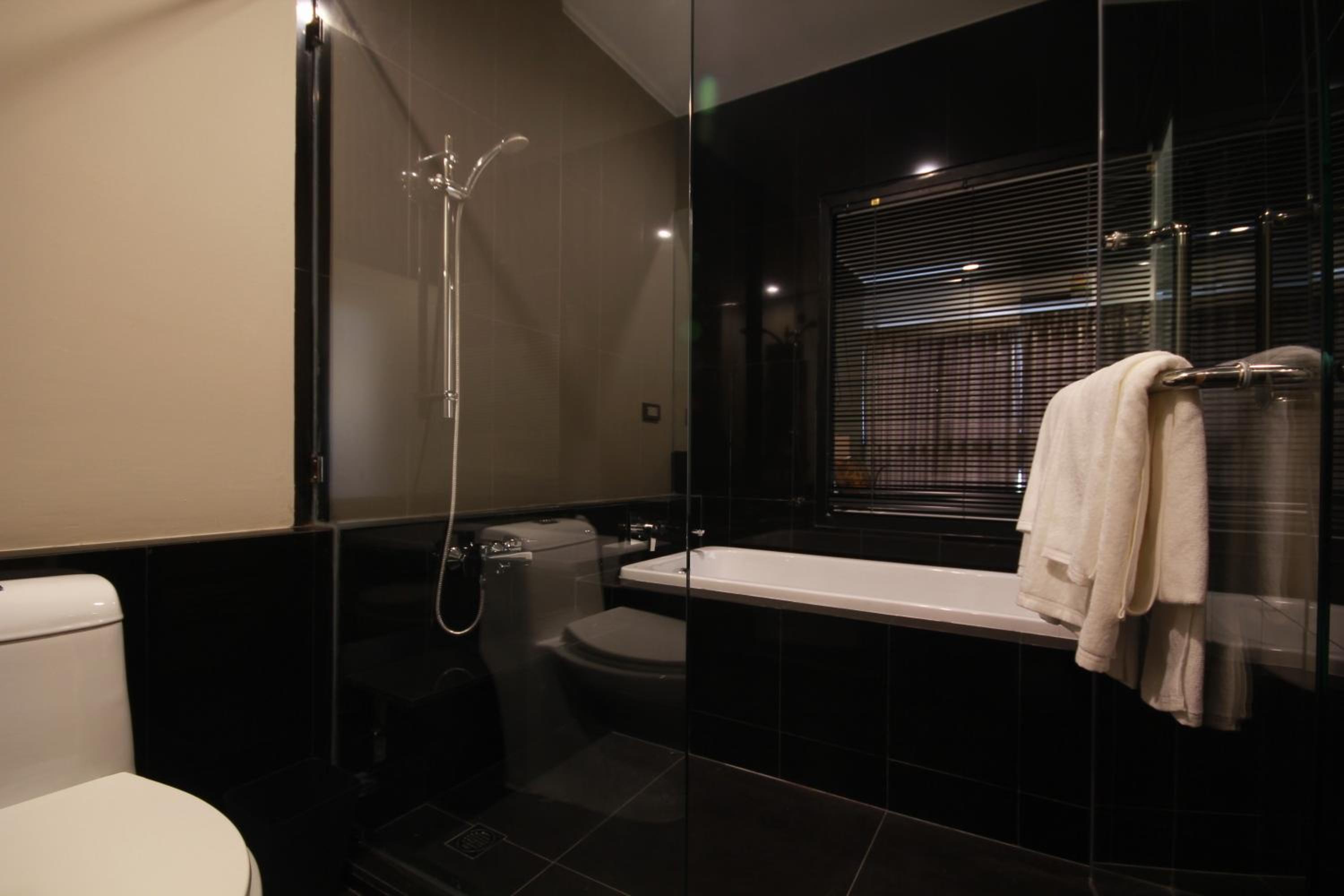 One-Bedroom Suite photo 2