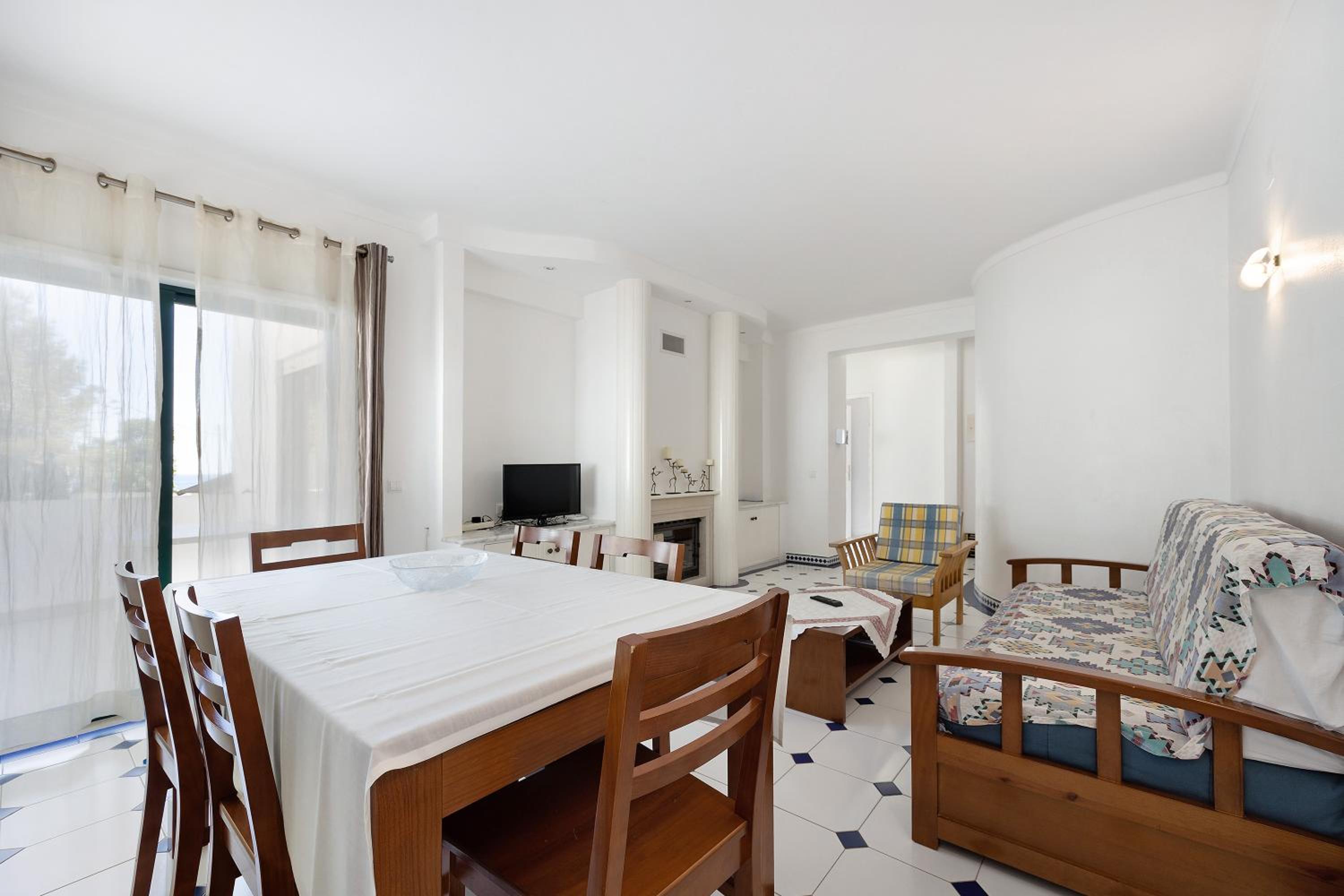 Two-Bedroom Deluxe Apartment with Ocean View