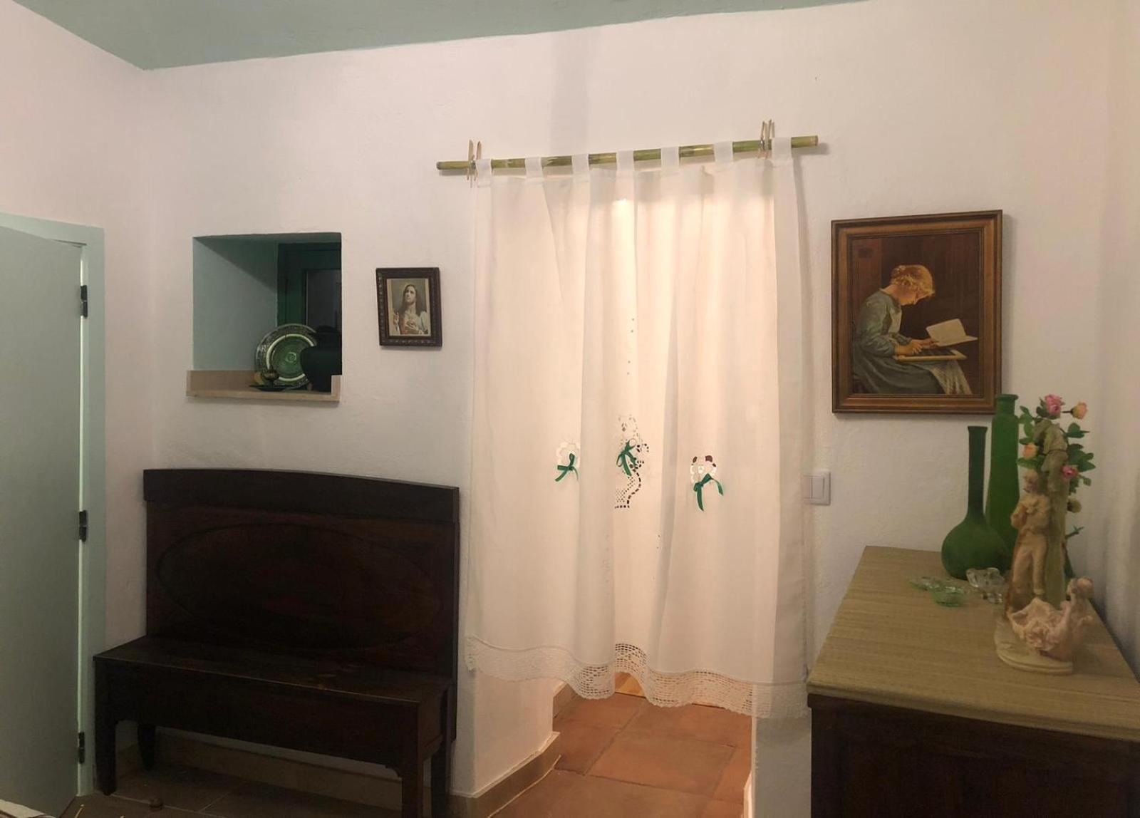 One-Bedroom House - Photo 14