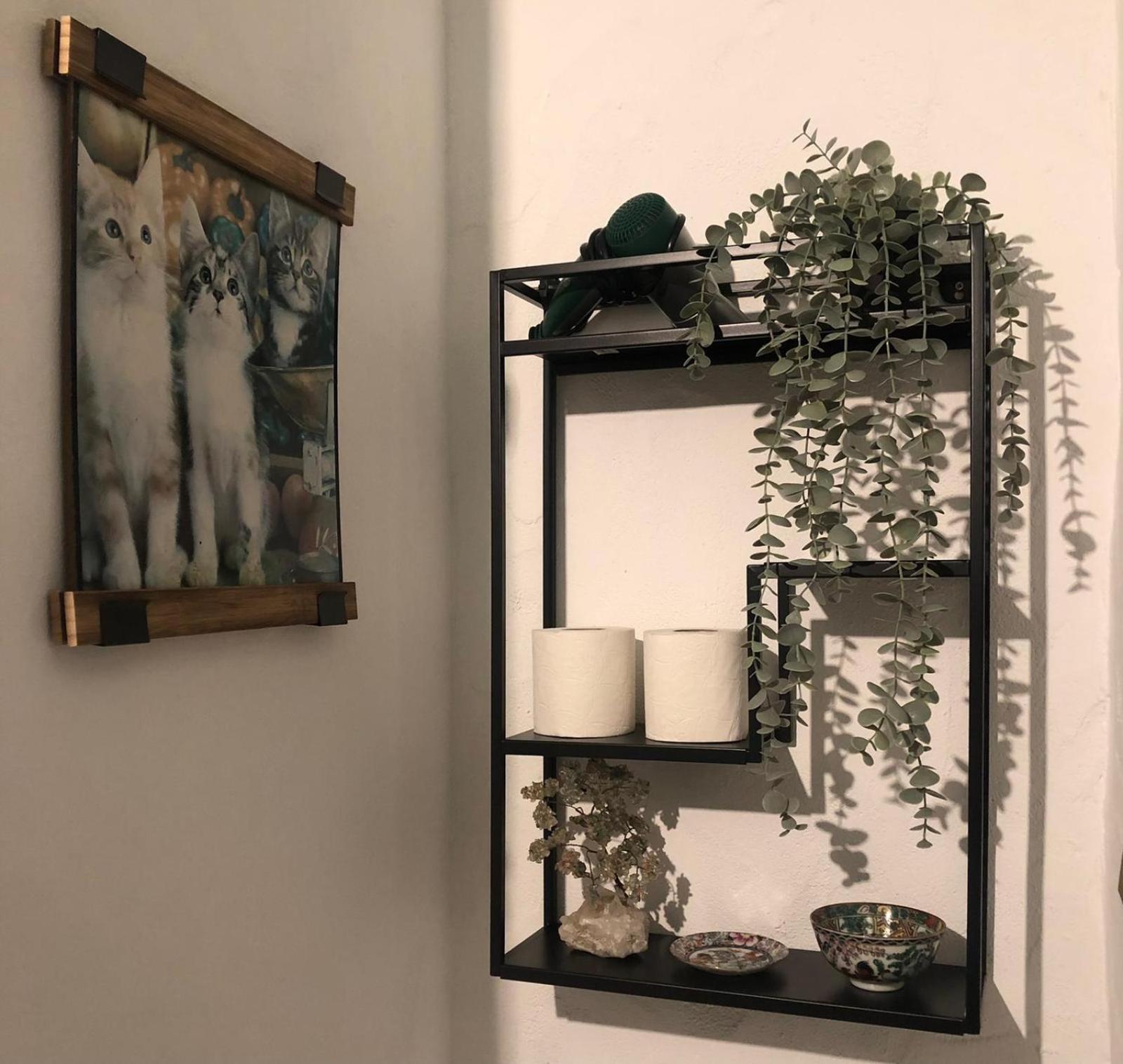 One-Bedroom House - Photo 2