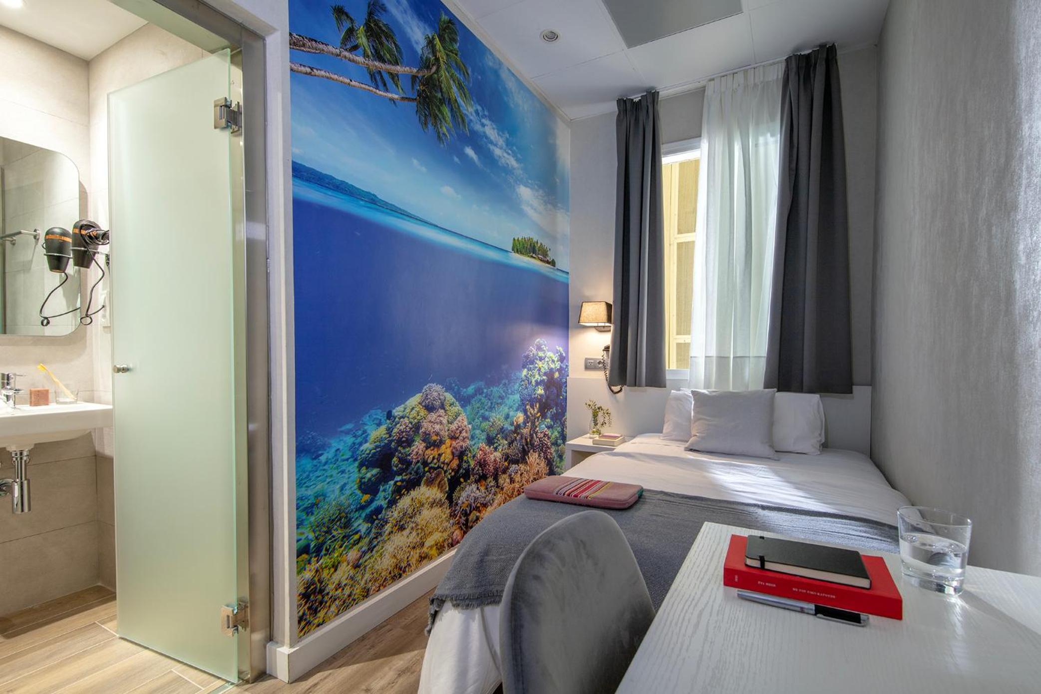 Single Room photo 3
