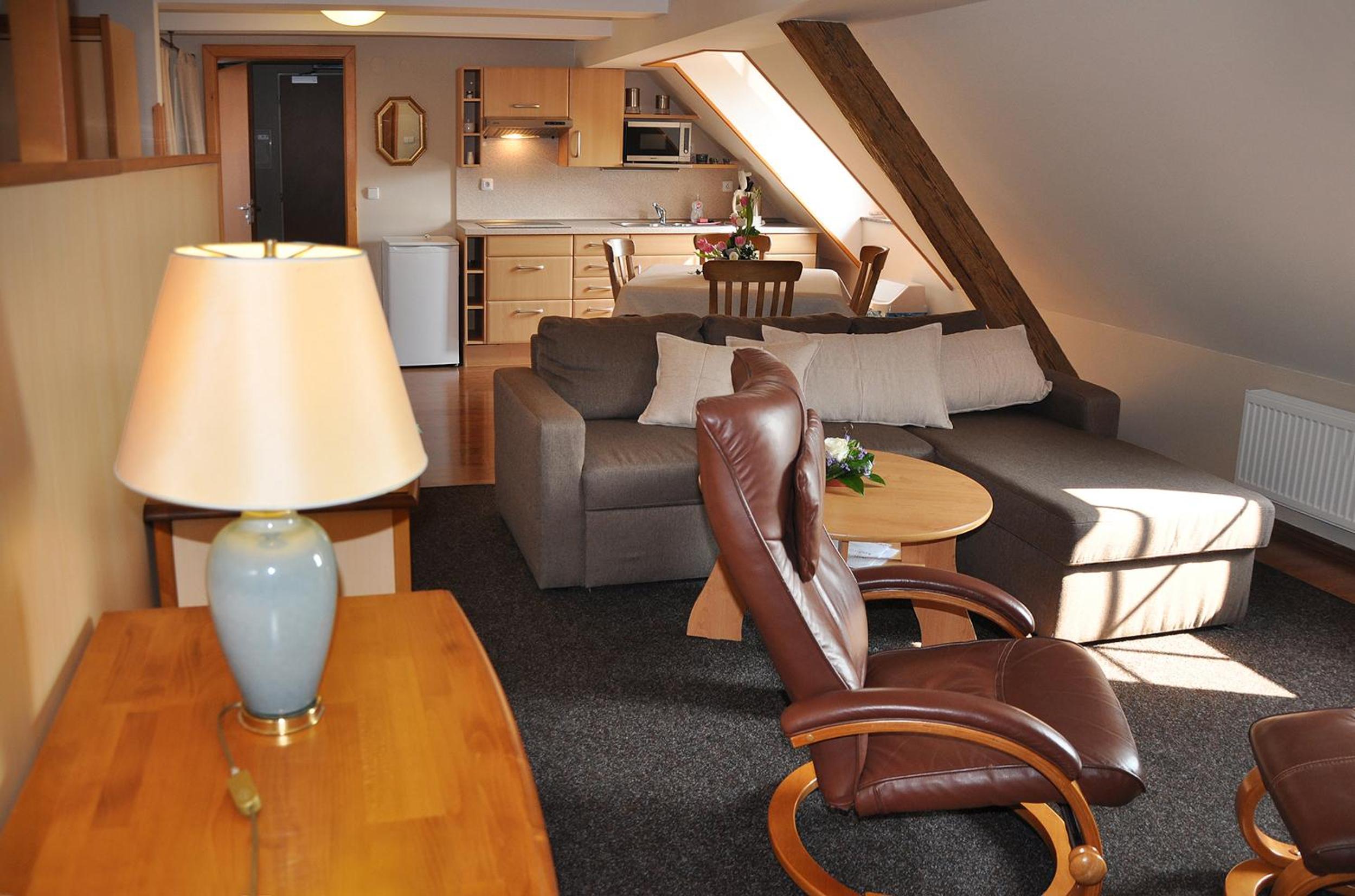 Apartment with Balcony (3 Adults) - Photo 13