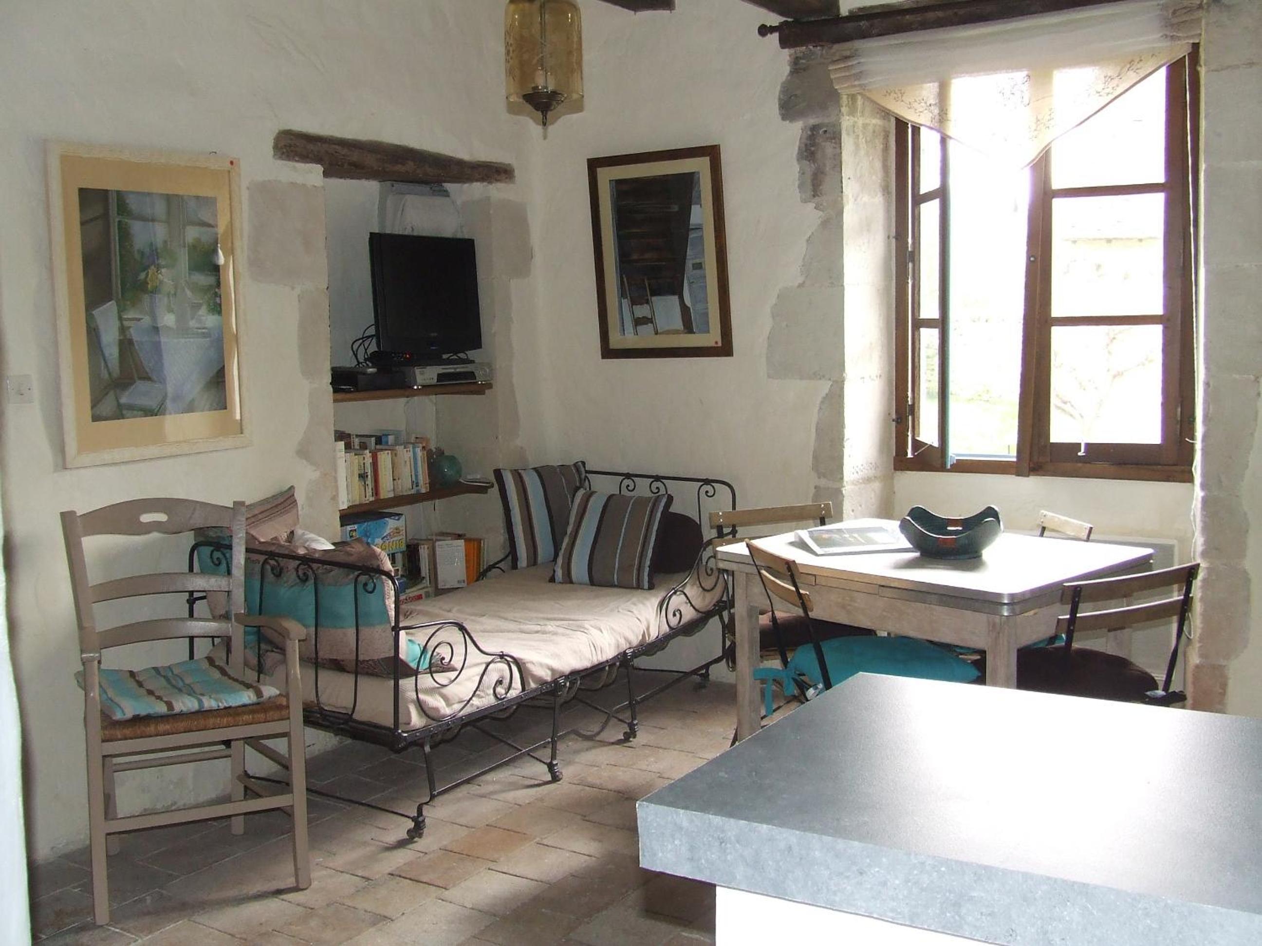 One-Bedroom House photo 2