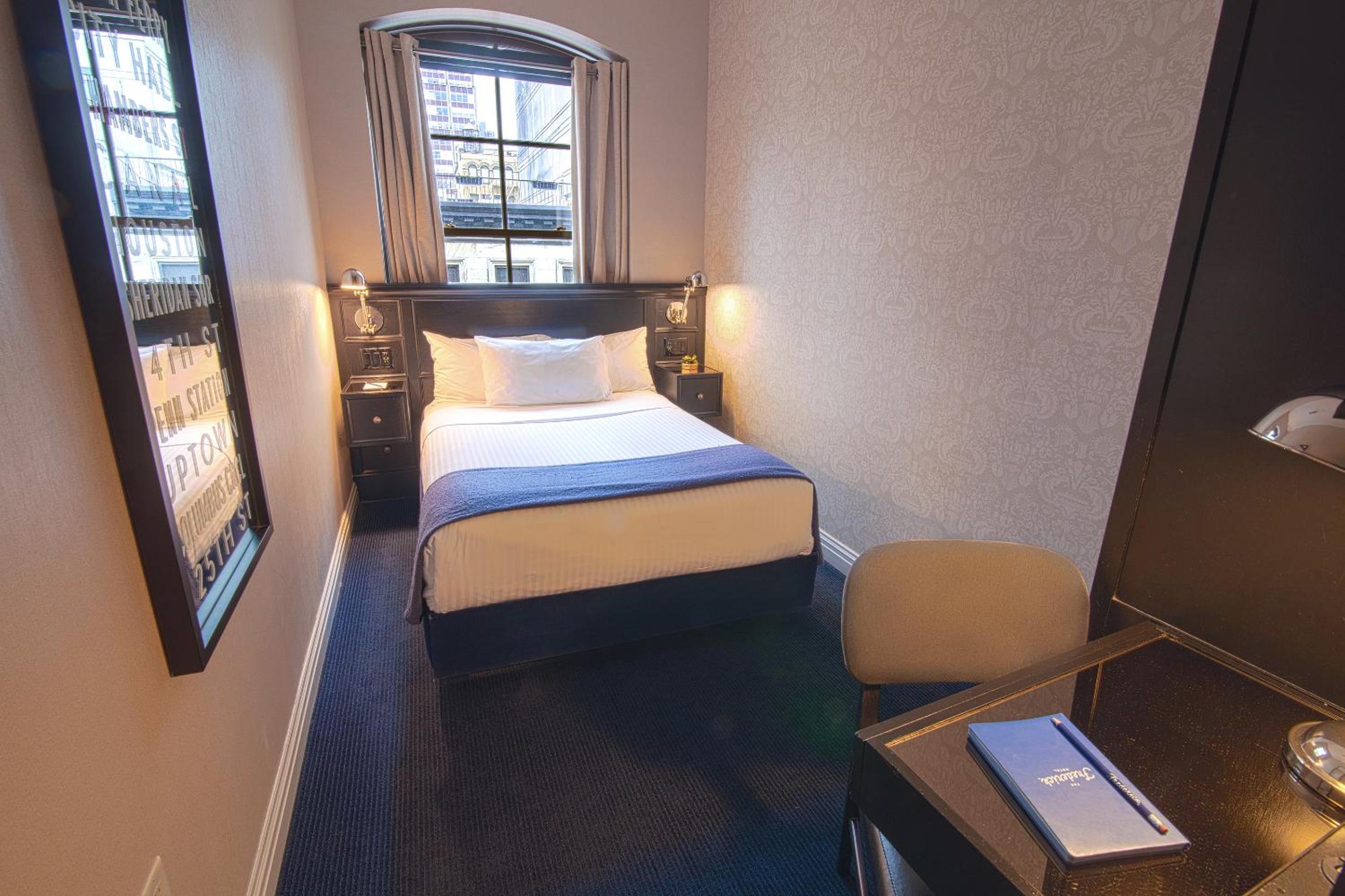 Standard 1 Full Bed