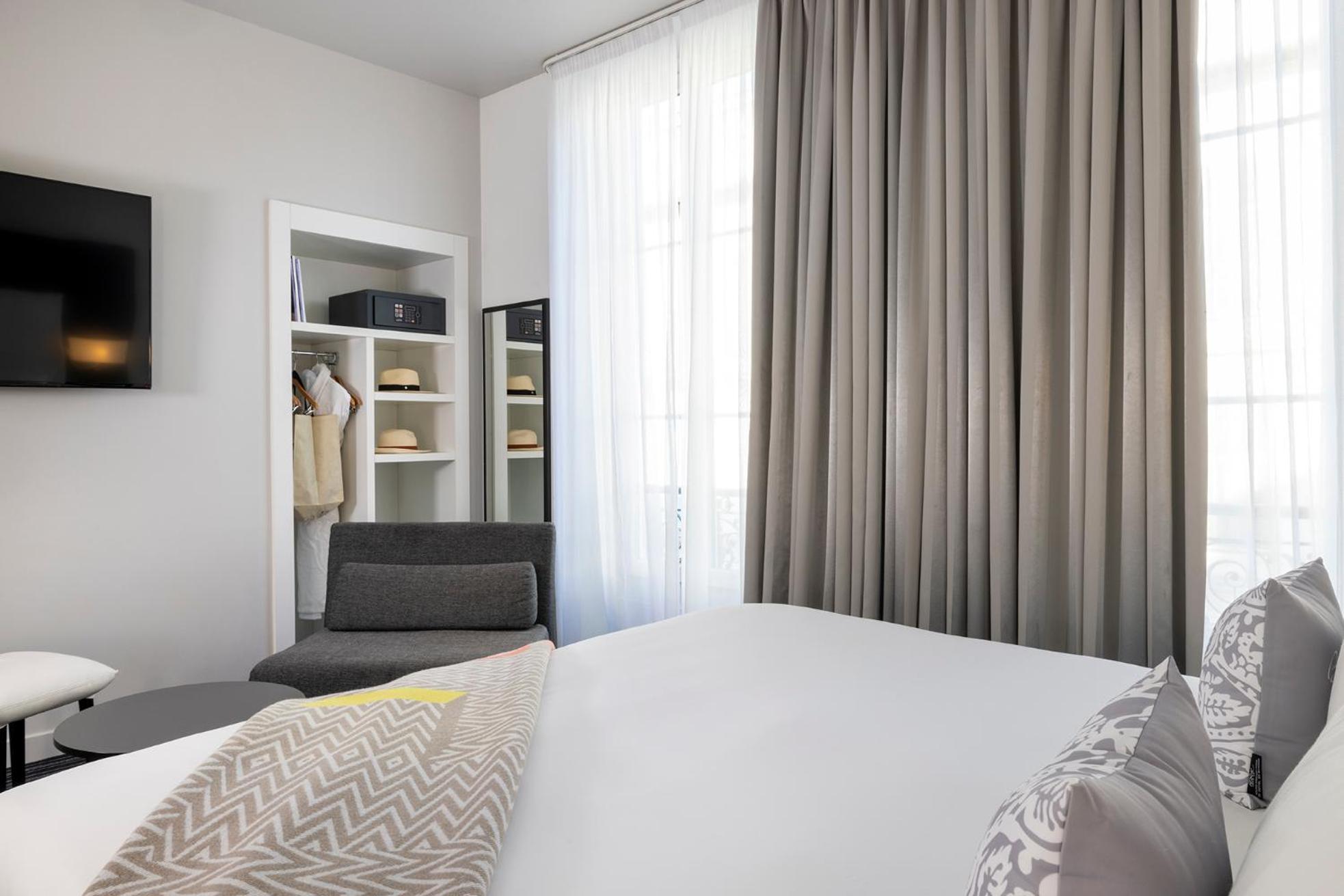 Superior Double Room - Photo 2